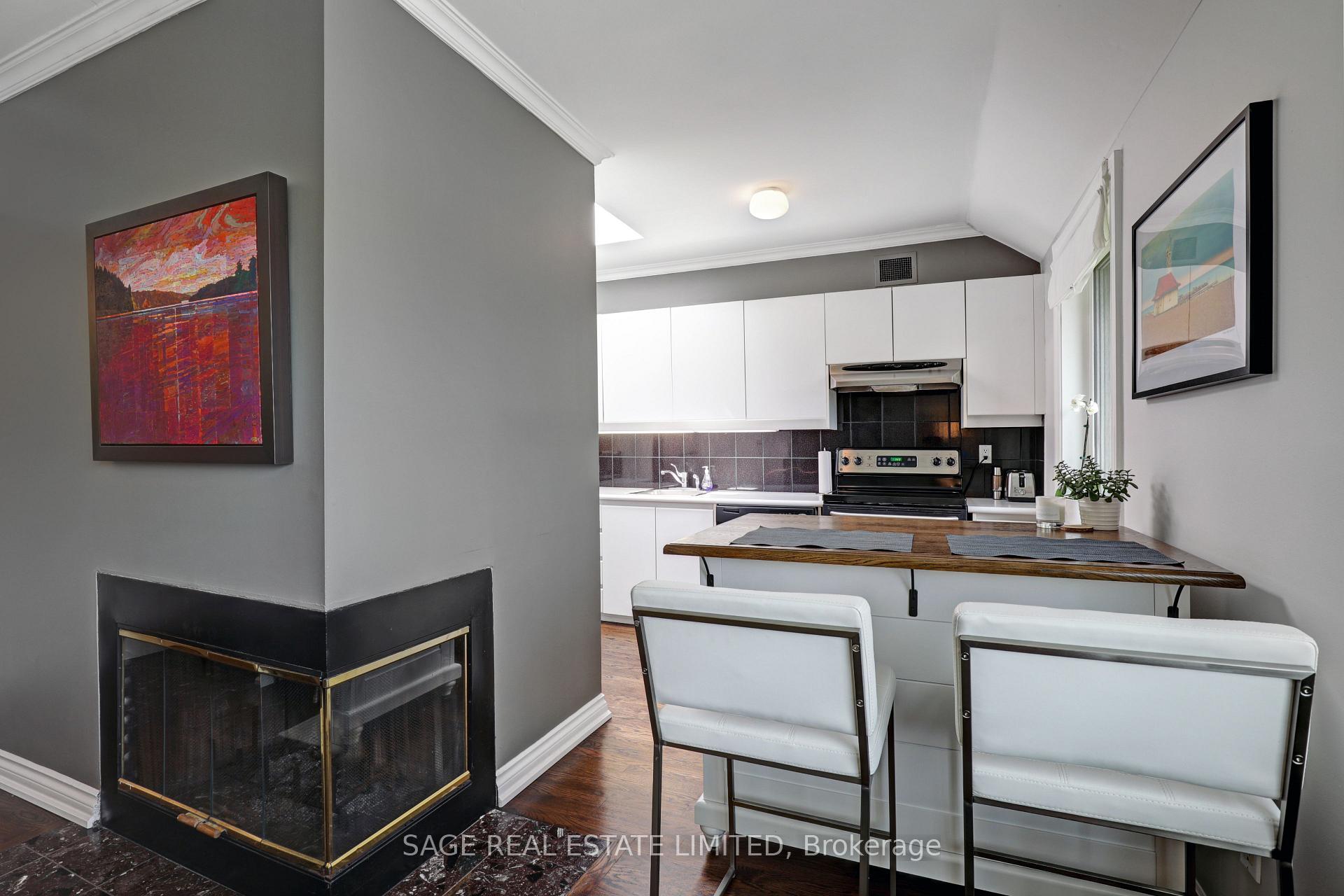 Photo 11 of Unit 301, 60 Kippendavie Avenue, Toronto, The Beaches — HOMEH