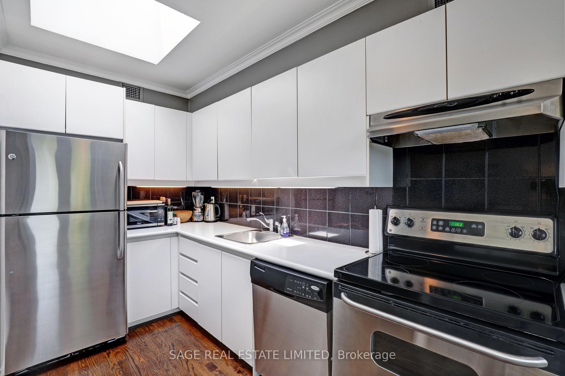 Photo 14 of Unit 301, 60 Kippendavie Avenue, Toronto, The Beaches — HOMEH