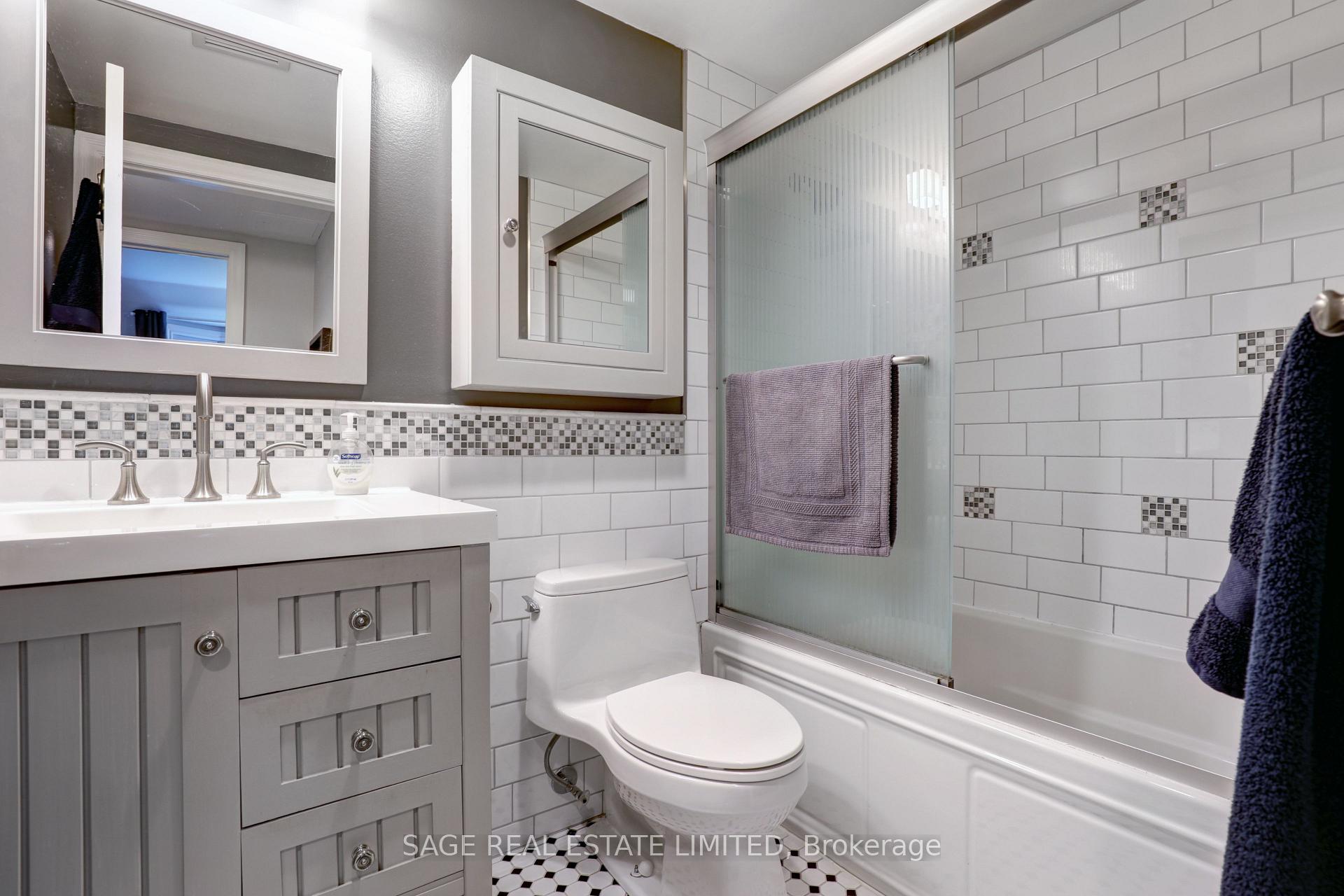Photo 21 of Unit 301, 60 Kippendavie Avenue, Toronto, The Beaches — HOMEH