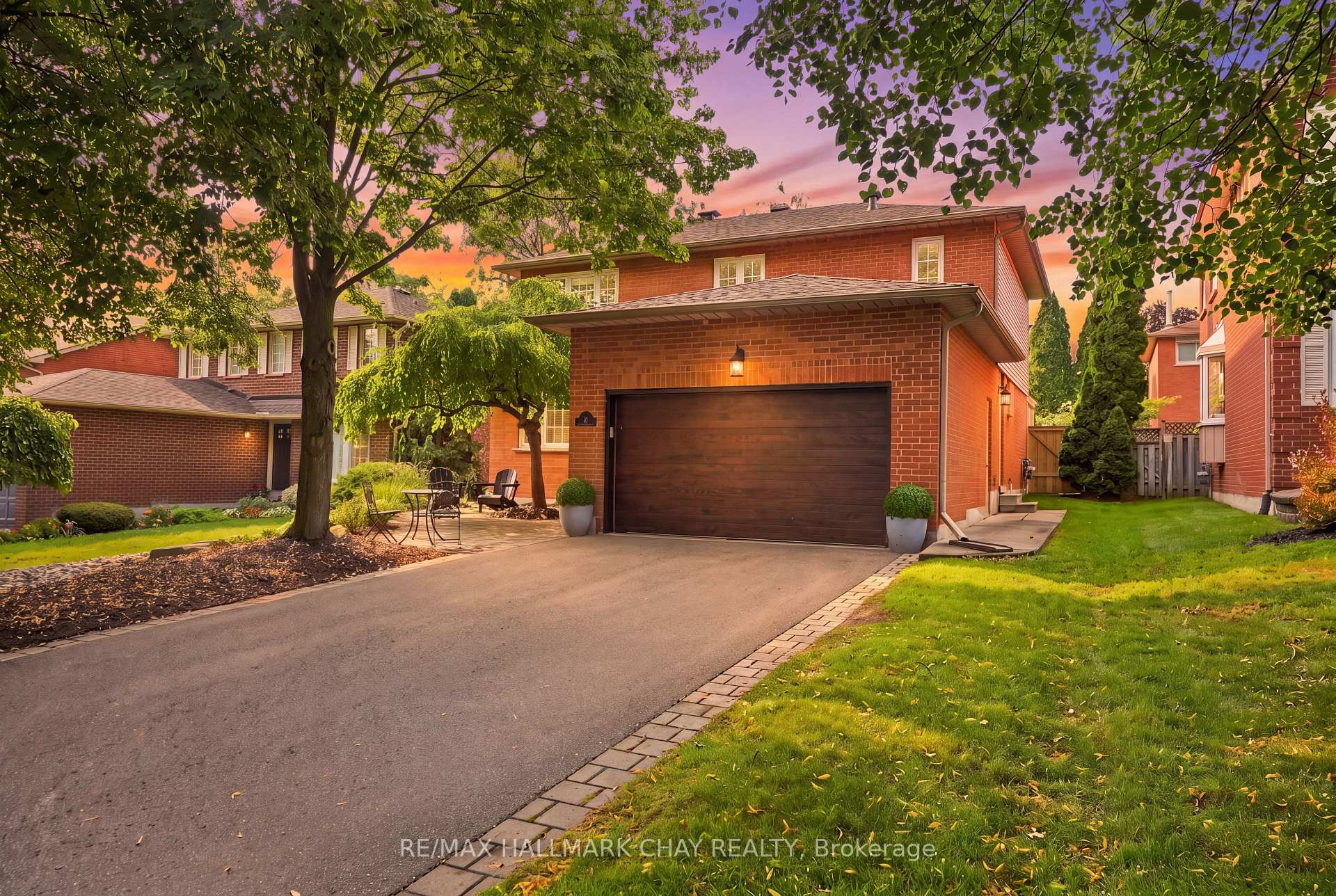 Photo 1 of 23 Twelve Oaks Drive, Aurora, Aurora Village — HOMEH