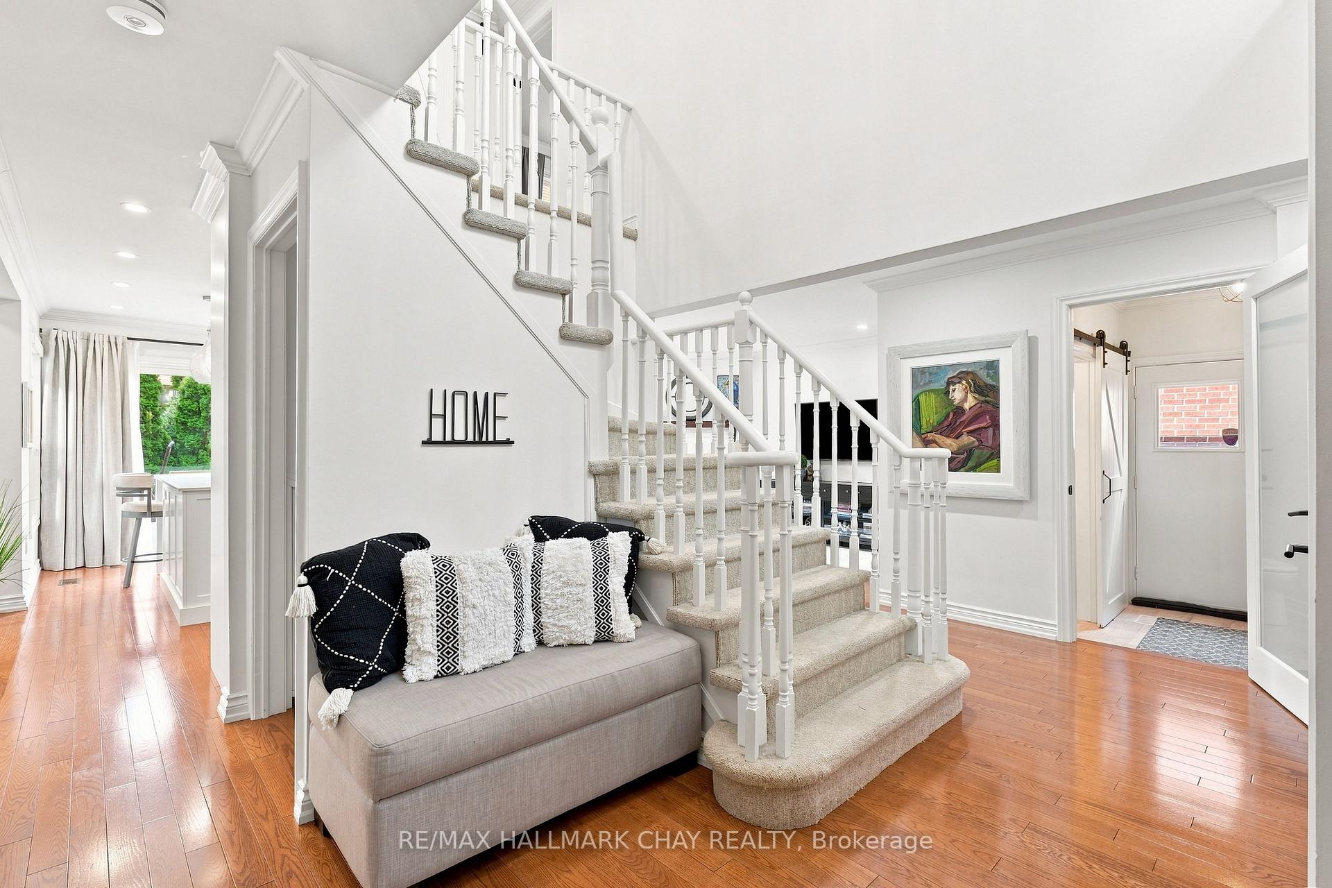 Photo 15 of 23 Twelve Oaks Drive, Aurora, Aurora Village — HOMEH