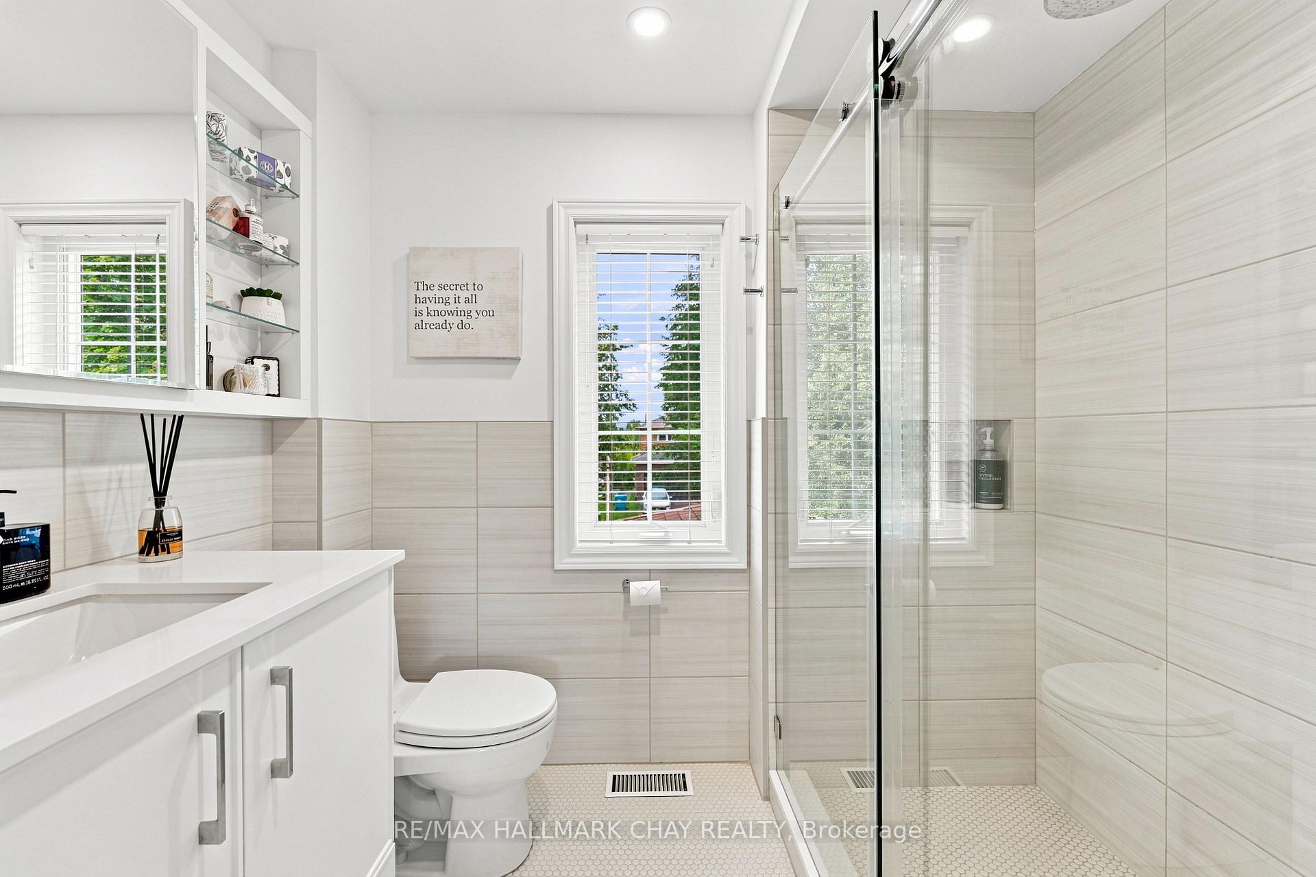 Photo 19 of 23 Twelve Oaks Drive, Aurora, Aurora Village — HOMEH