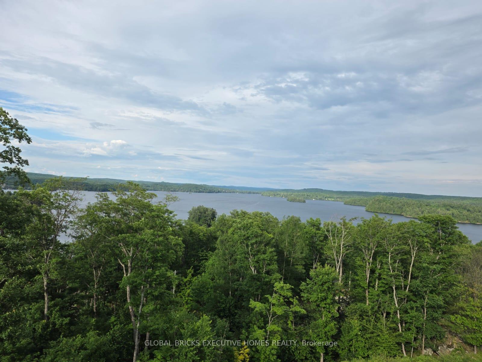 Photo 20 of Unit 2, 22 Chau ha Circle, Huntsville, Chaffey — HOMEH