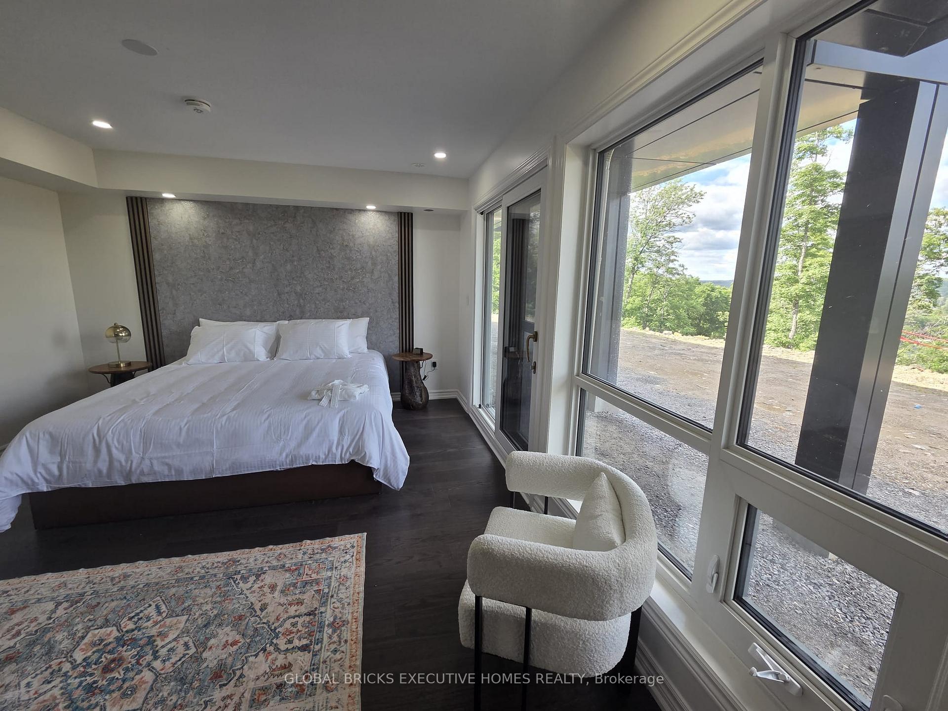 Photo 25 of Unit 2, 22 Chau ha Circle, Huntsville, Chaffey — HOMEH