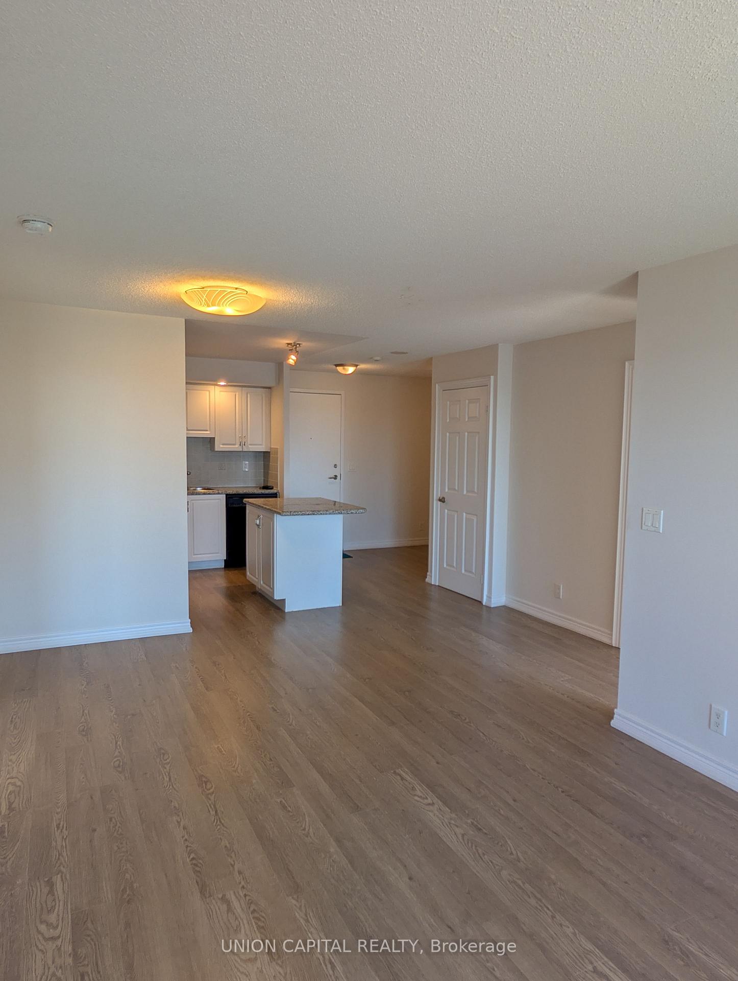 Photo 16 of Unit 1133, 33 Cox Boulevard, Markham, Unionville — HOMEH