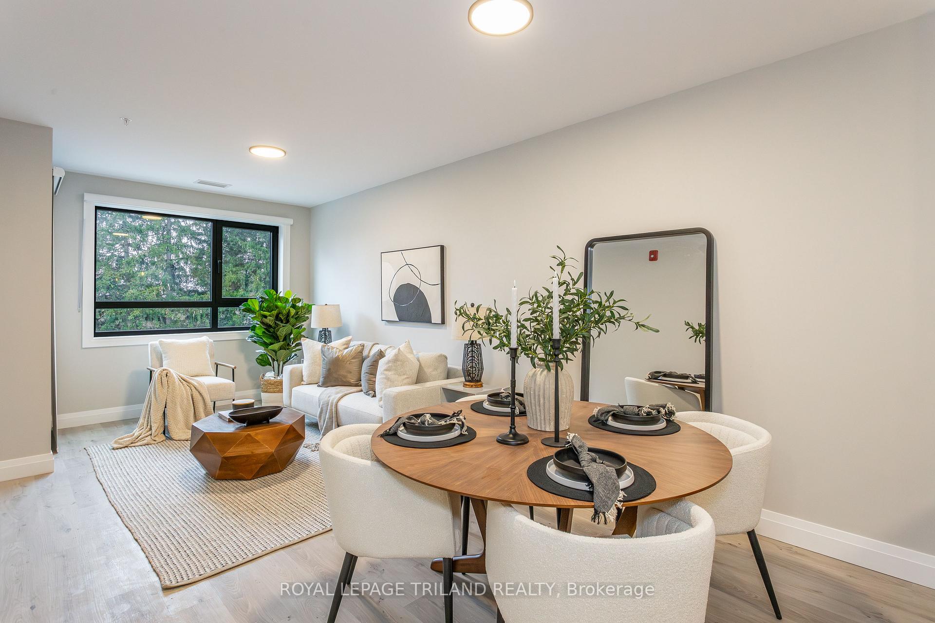 Photo 4 of Unit 304, 1405 Stackhouse Avenue, London, North G — HOMEH