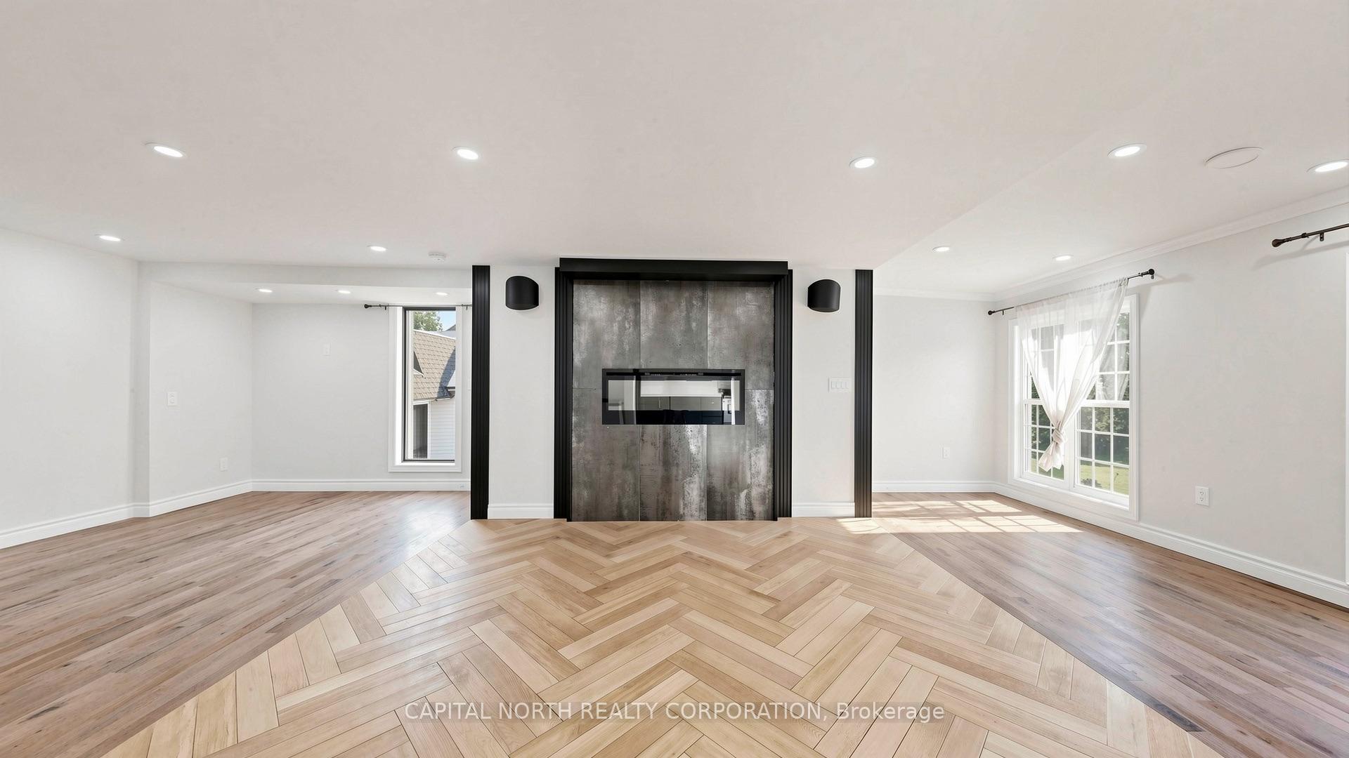 Photo 6 of 64 Machell Avenue, Aurora, Aurora Village — HOMEH