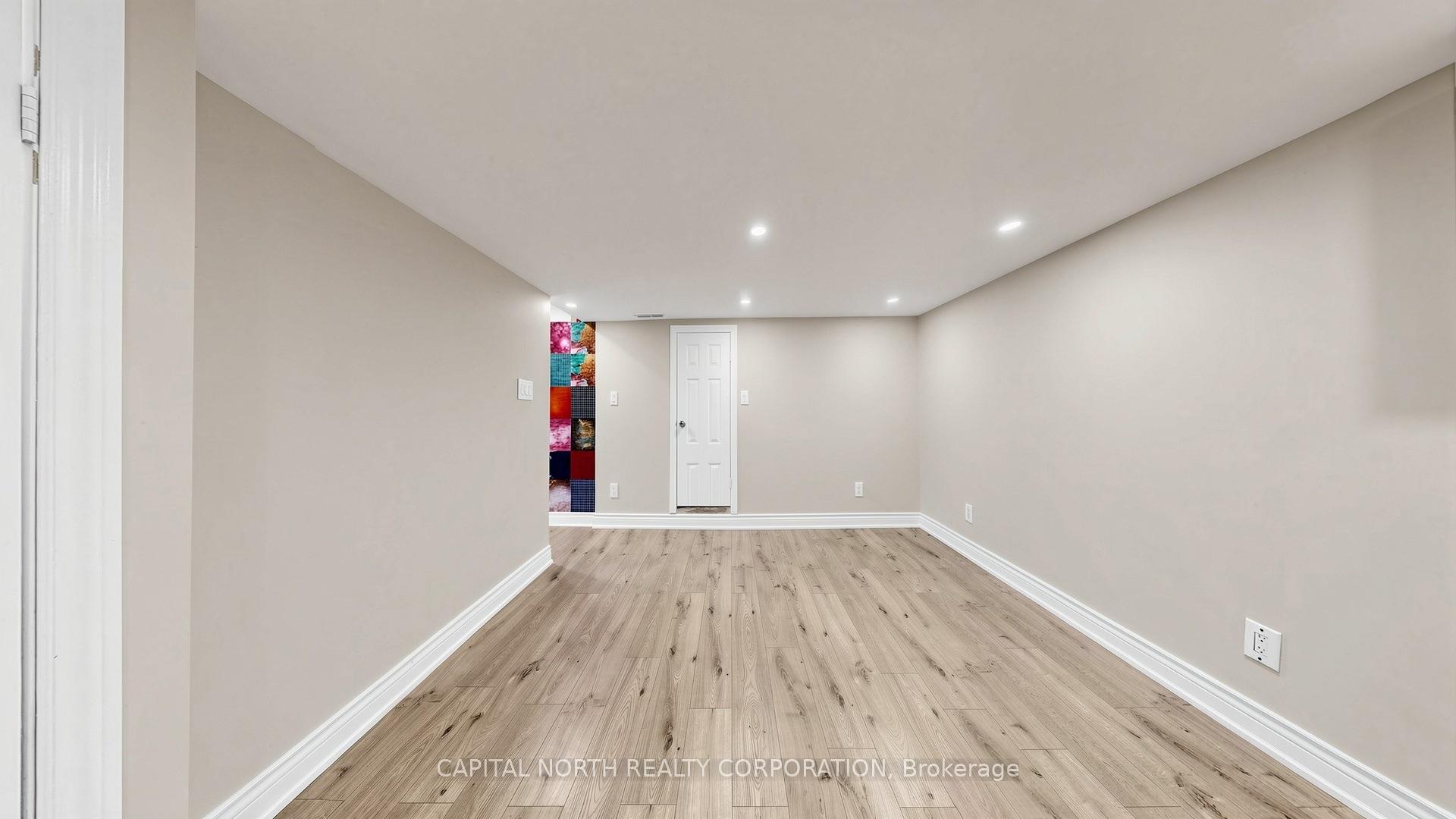 Photo 30 of 64 Machell Avenue, Aurora, Aurora Village — HOMEH