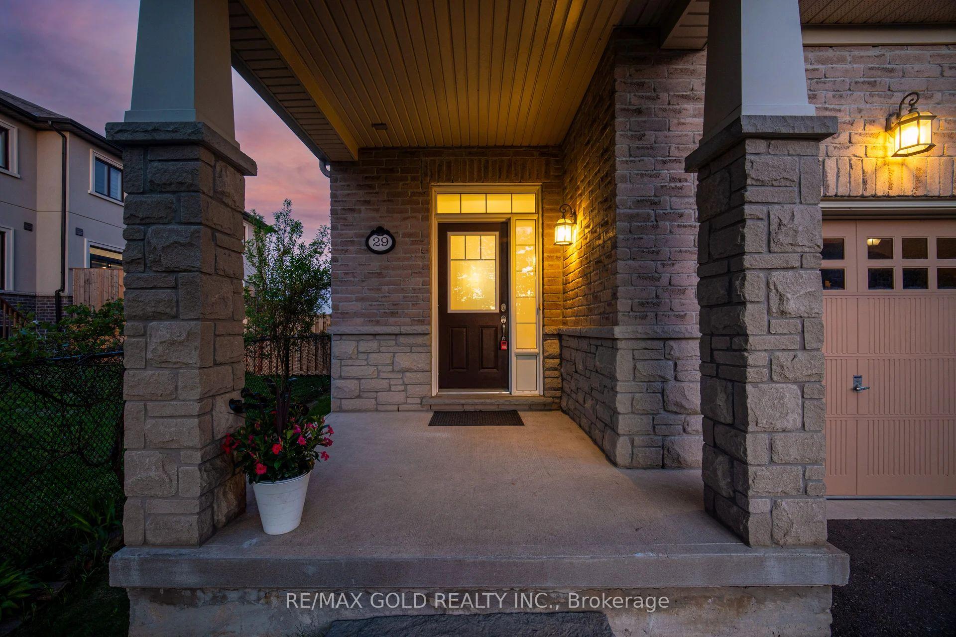 Photo 4 of 29 Aspenview Avenue, Caledon, Rural Caledon — HOMEH