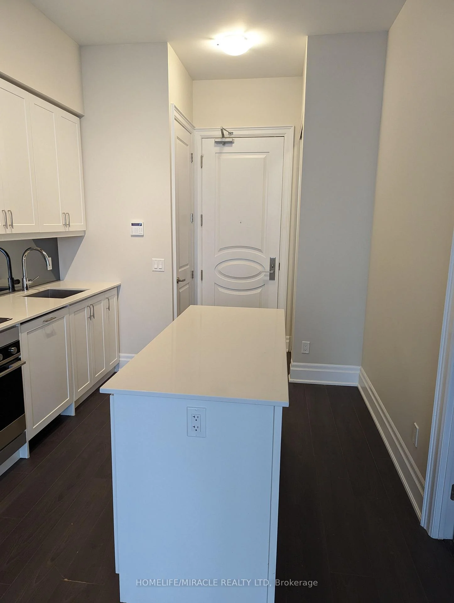 Photo 7 of Unit PH02, 9085 Jane Street, Vaughan, Concord — HOMEH