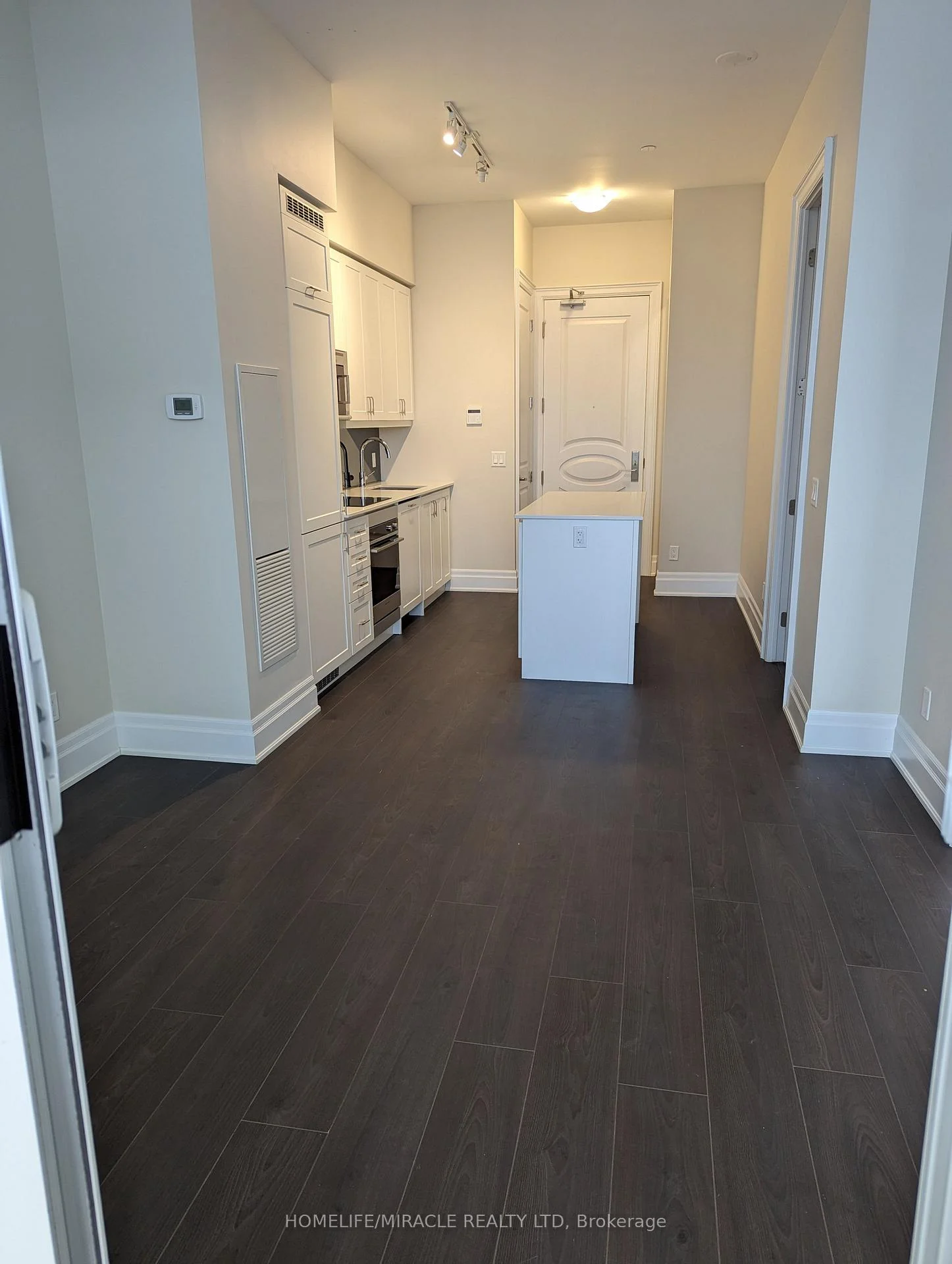 Photo 8 of Unit PH02, 9085 Jane Street, Vaughan, Concord — HOMEH
