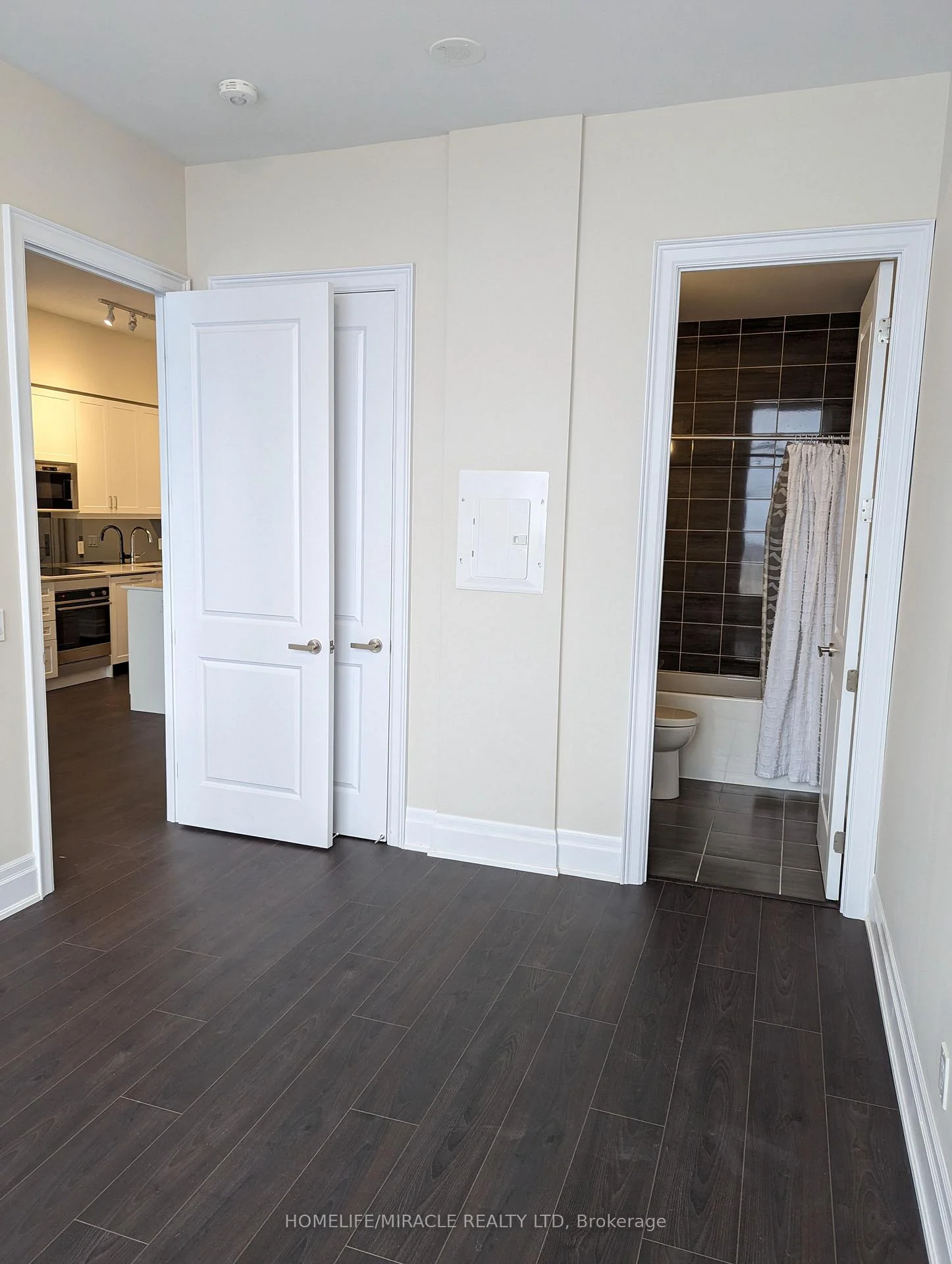 Photo 13 of Unit PH02, 9085 Jane Street, Vaughan, Concord — HOMEH