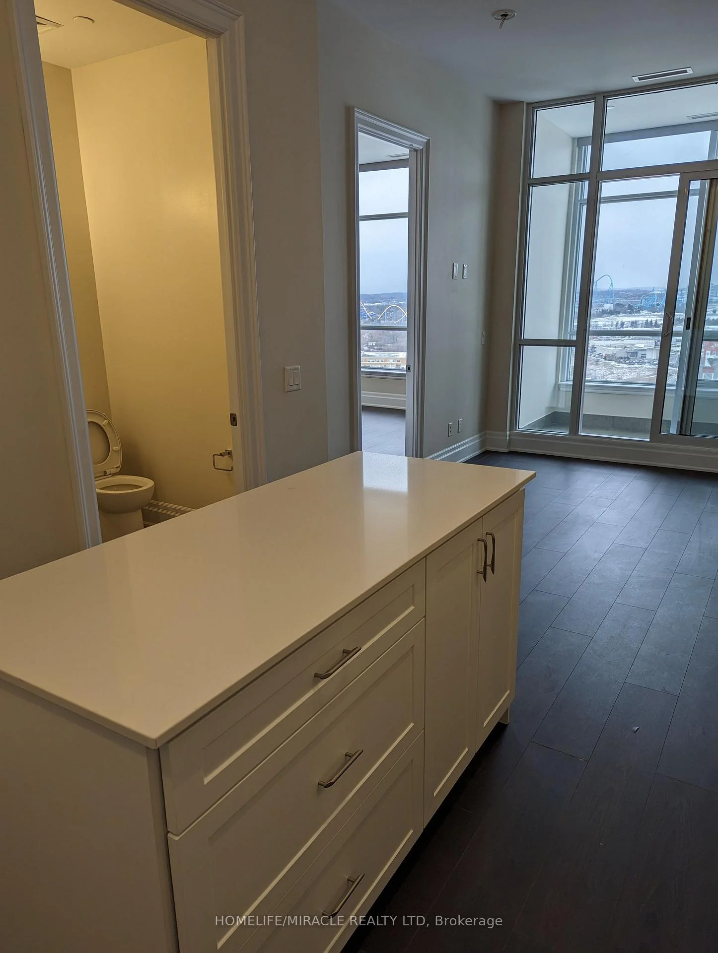 Photo 22 of Unit PH02, 9085 Jane Street, Vaughan, Concord — HOMEH