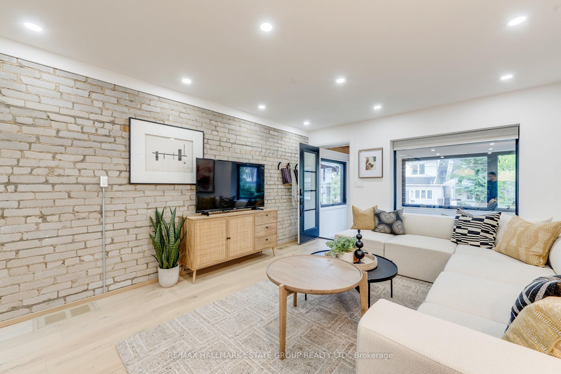 Photo 8 of 664 Rhodes Avenue, Toronto, Greenwood-Coxwell — HOMEH