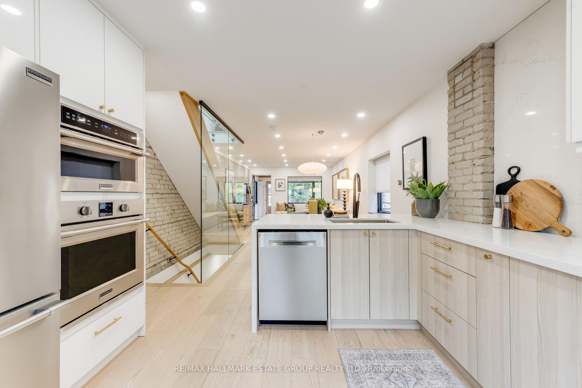 Photo 14 of 664 Rhodes Avenue, Toronto, Greenwood-Coxwell — HOMEH