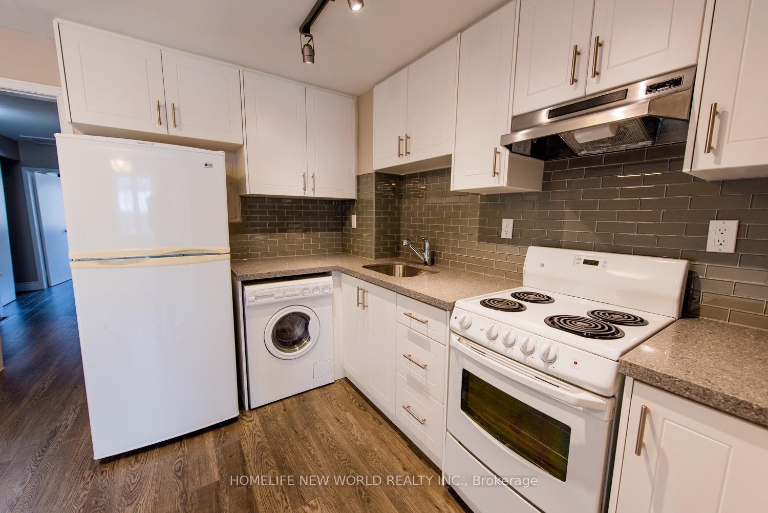 Photo 2 of Unit 2, 258 Kenilworth Avenue, Toronto, The Beaches — HOMEH
