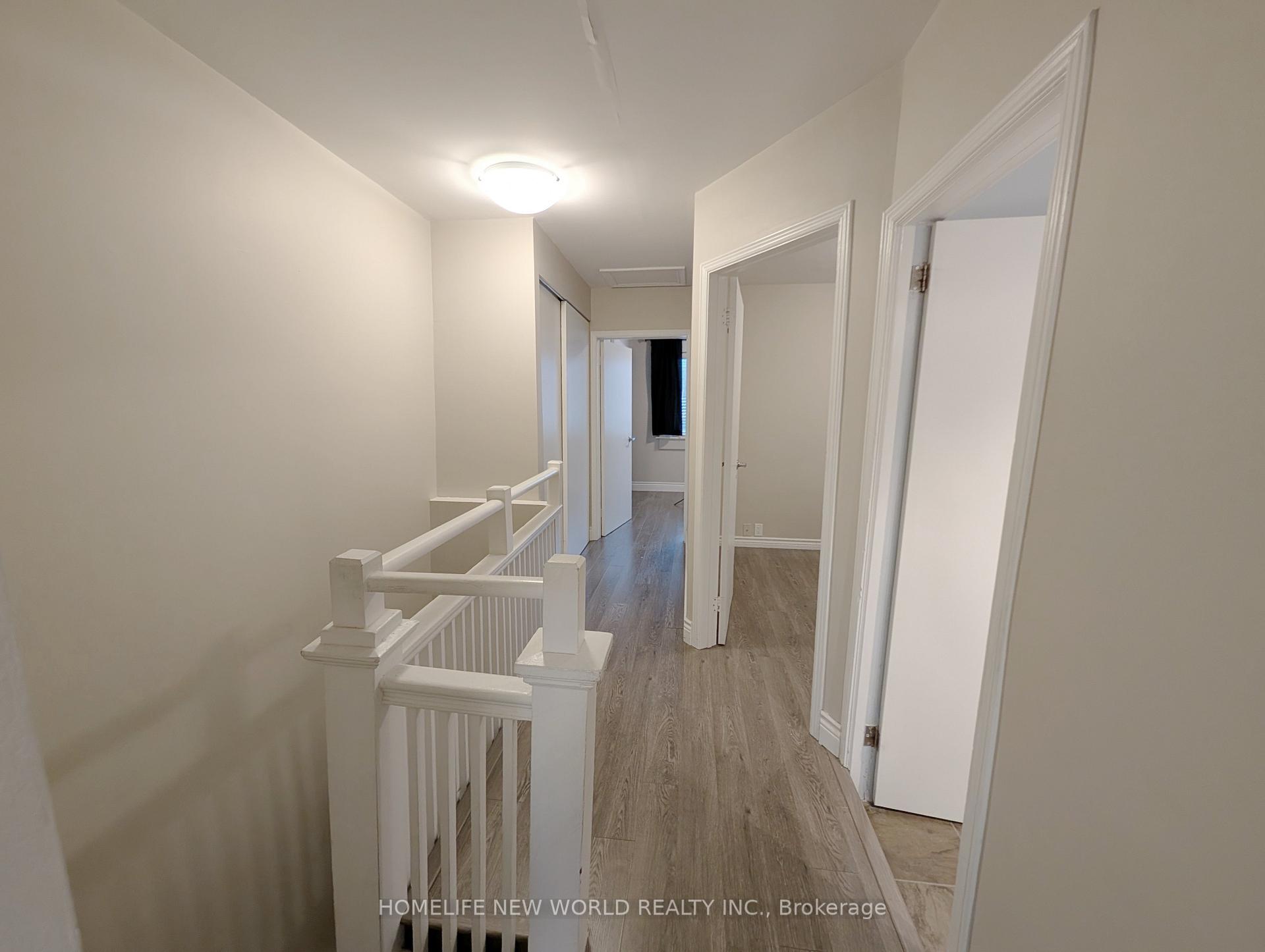 Photo 11 of Unit 2, 258 Kenilworth Avenue, Toronto, The Beaches — HOMEH