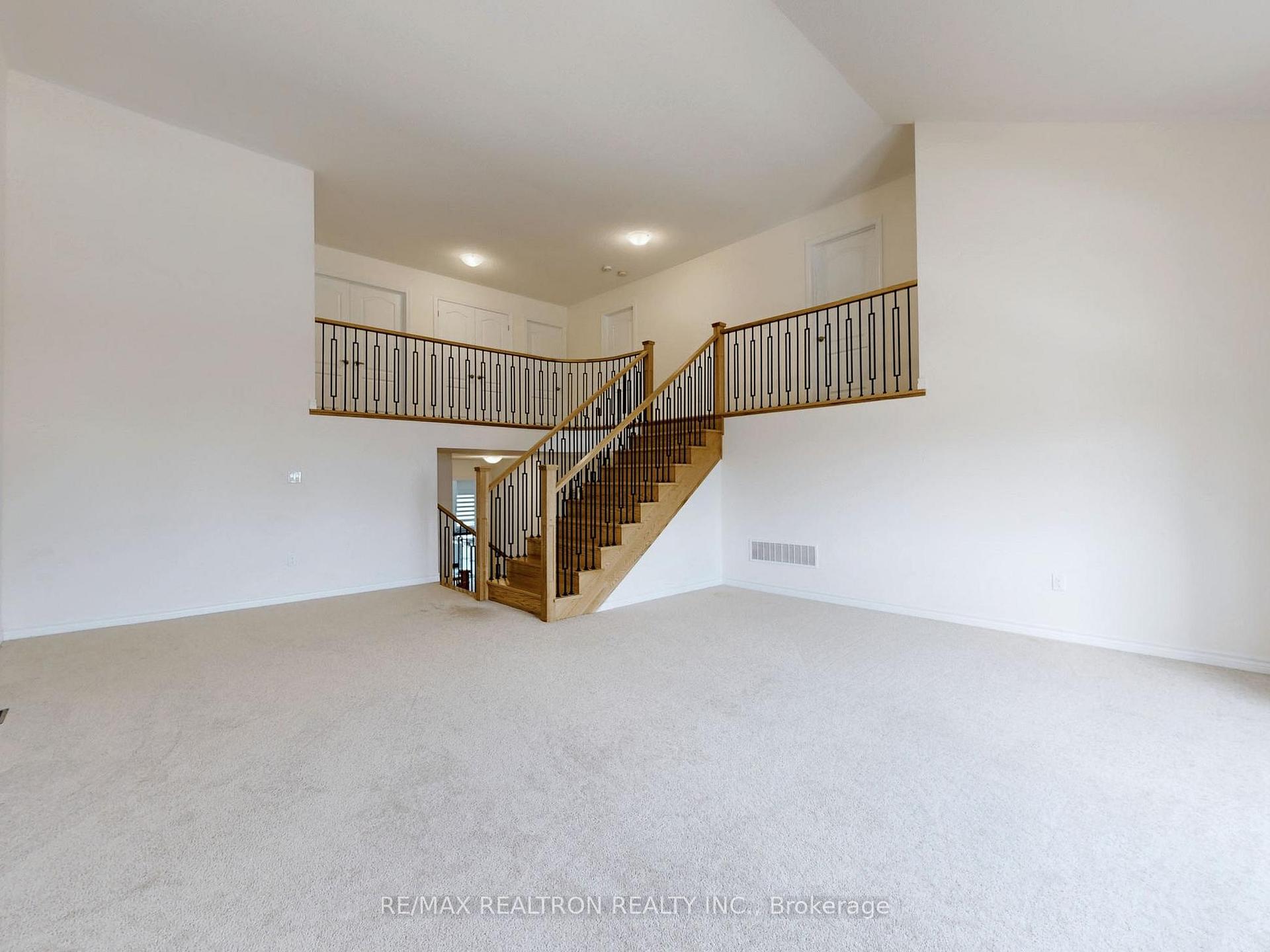 Photo 21 of 362 Danny Wheeler Boulevard, Georgina, Keswick North — HOMEH