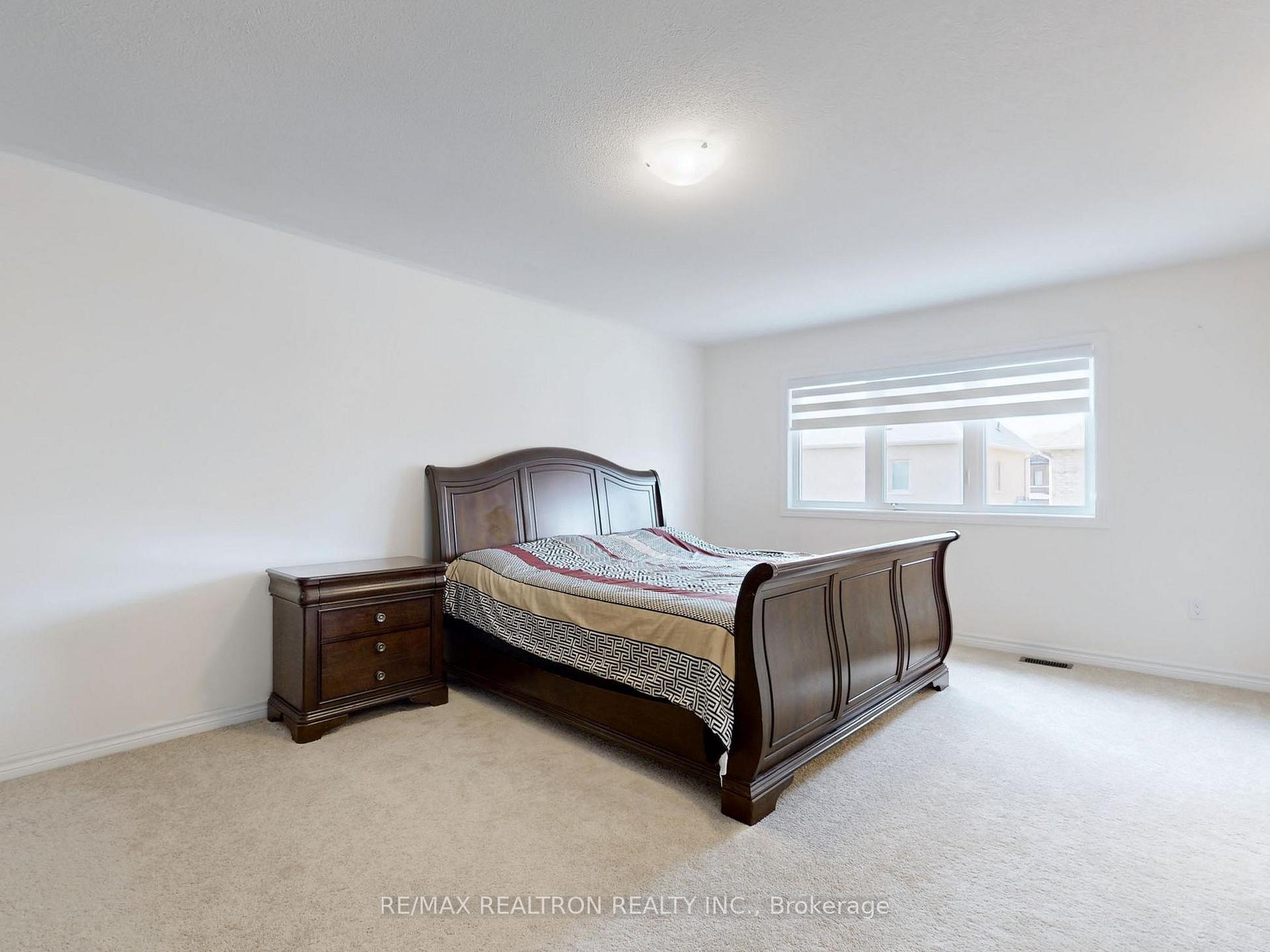 Photo 25 of 362 Danny Wheeler Boulevard, Georgina, Keswick North — HOMEH