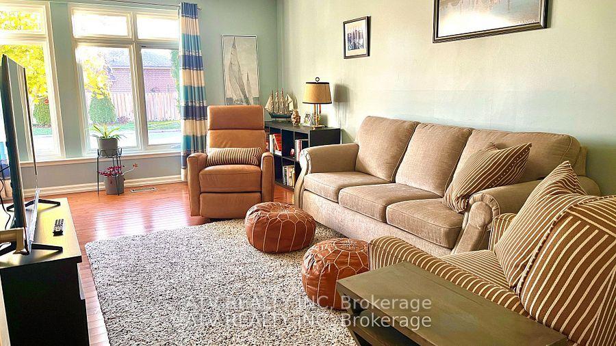 Photo 6 of 696 Balaton Avenue, Pickering, Bay Ridges — HOMEH