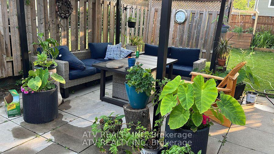 Photo 11 of 696 Balaton Avenue, Pickering, Bay Ridges — HOMEH