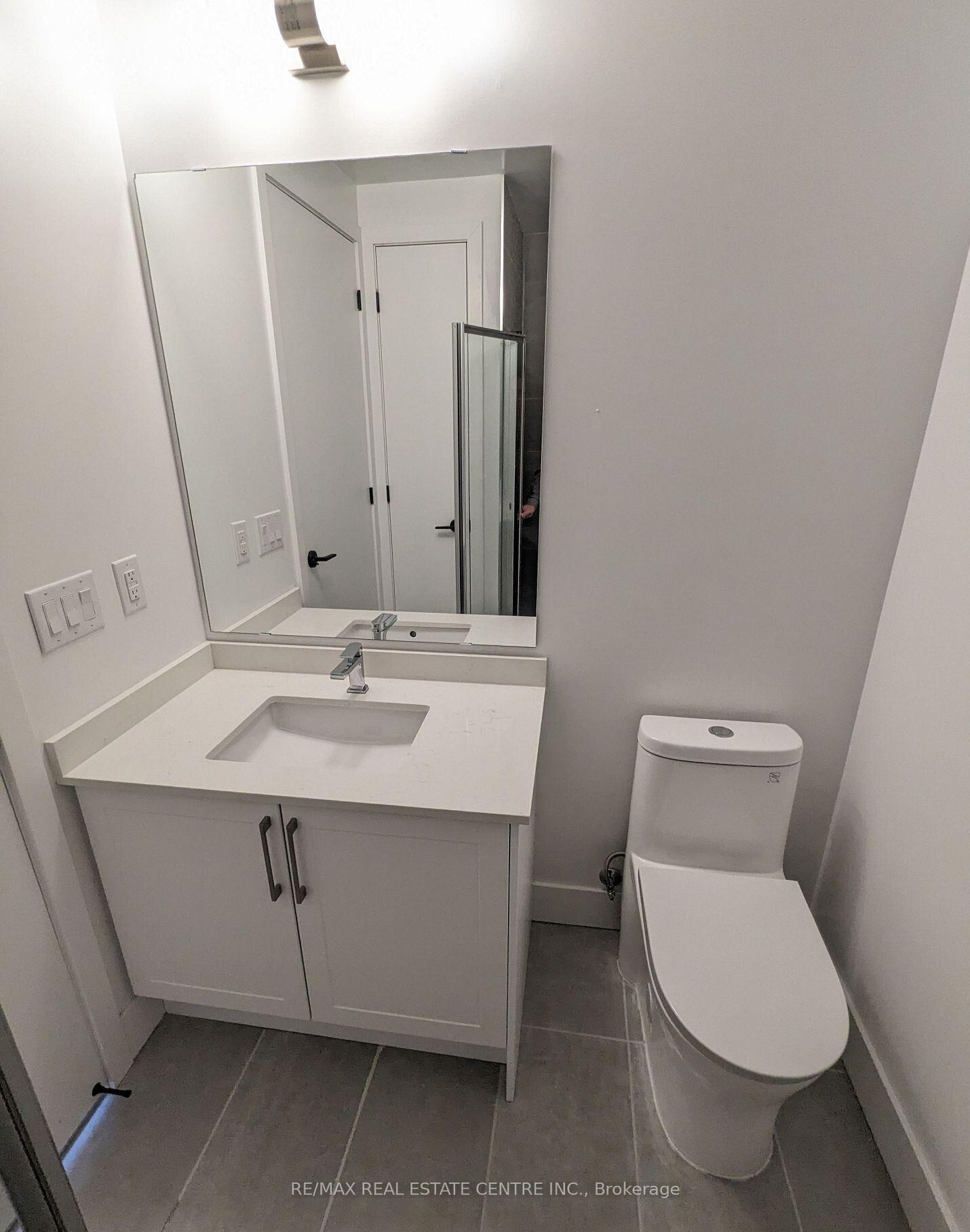 Photo 4 of Unit 409, 2450 Old Bronte Road, Oakville, Westmount — HOMEH