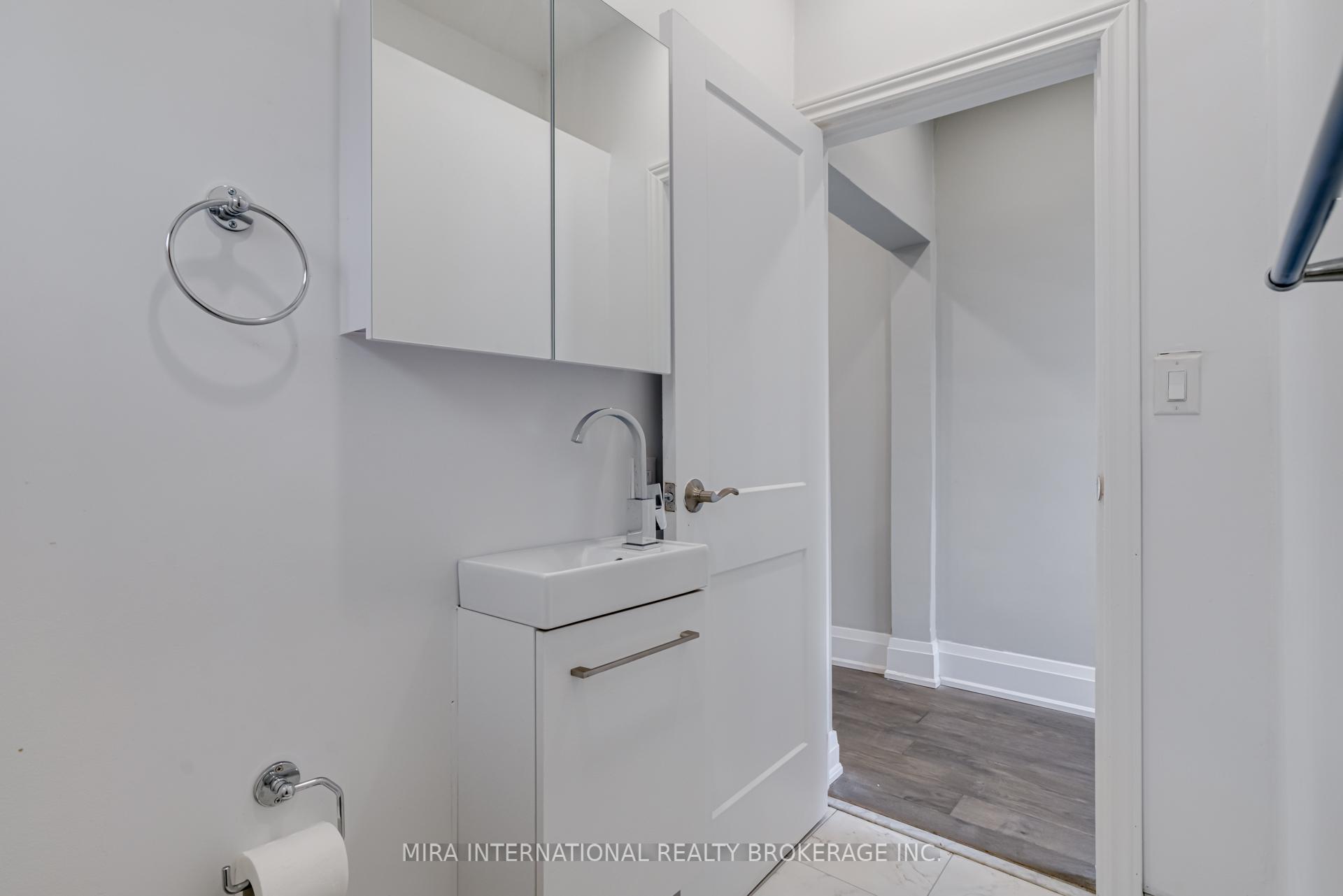 Photo 6 of Unit B, 495 Ferguson Avenue, Hamilton, North End — HOMEH