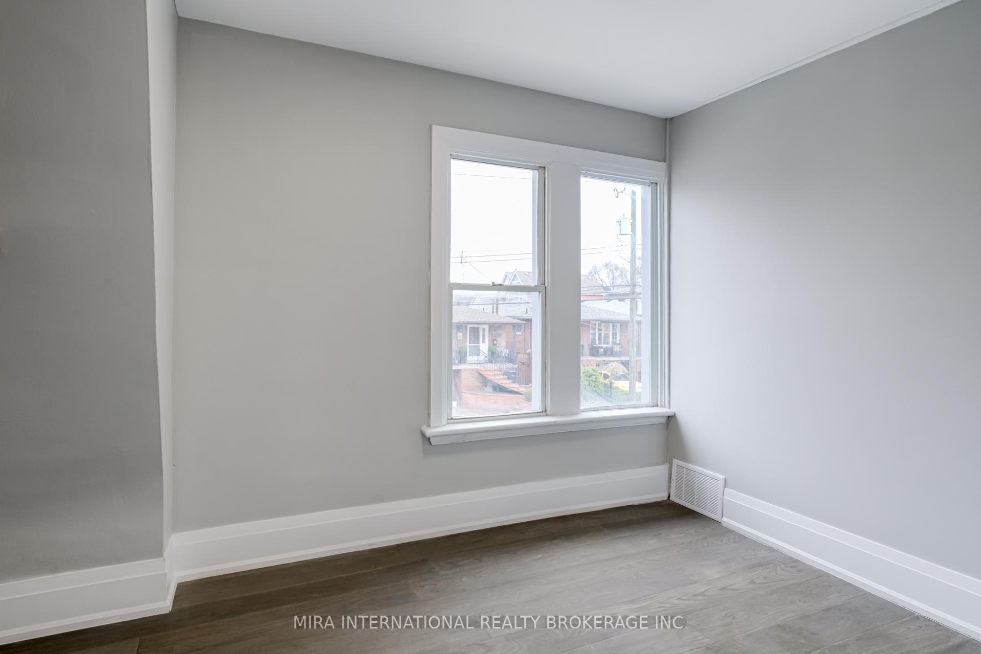 Photo 17 of Unit B, 495 Ferguson Avenue, Hamilton, North End — HOMEH