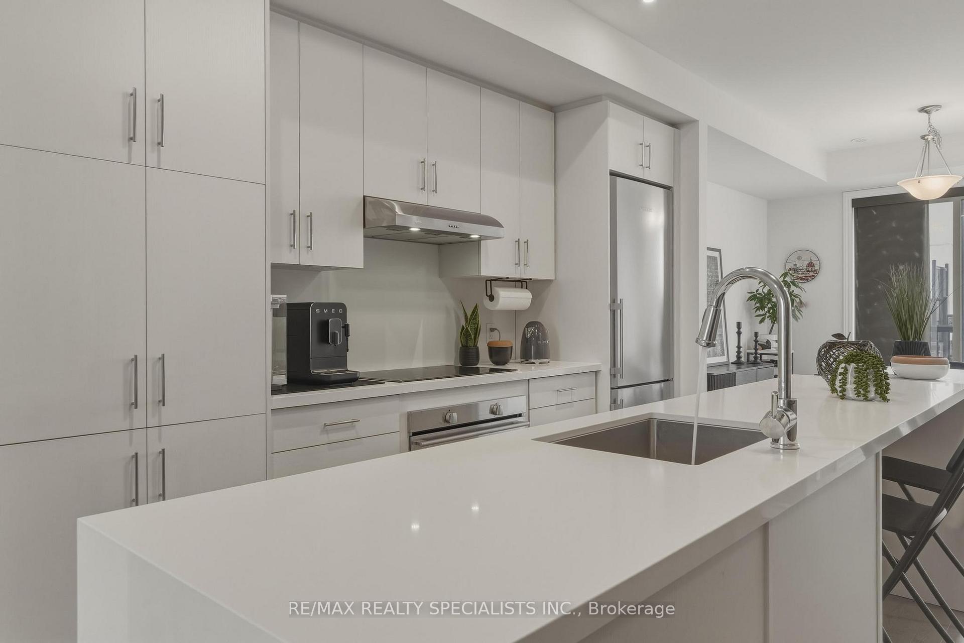 Photo 7 of Unit 27, 348 Wheat Boom Drive, Oakville, Joshua Meadows — HOMEH