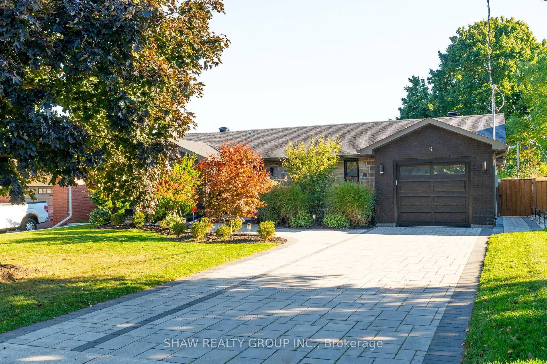 Photo 2 of 9 Highland Crescent, Cambridge — HOMEH