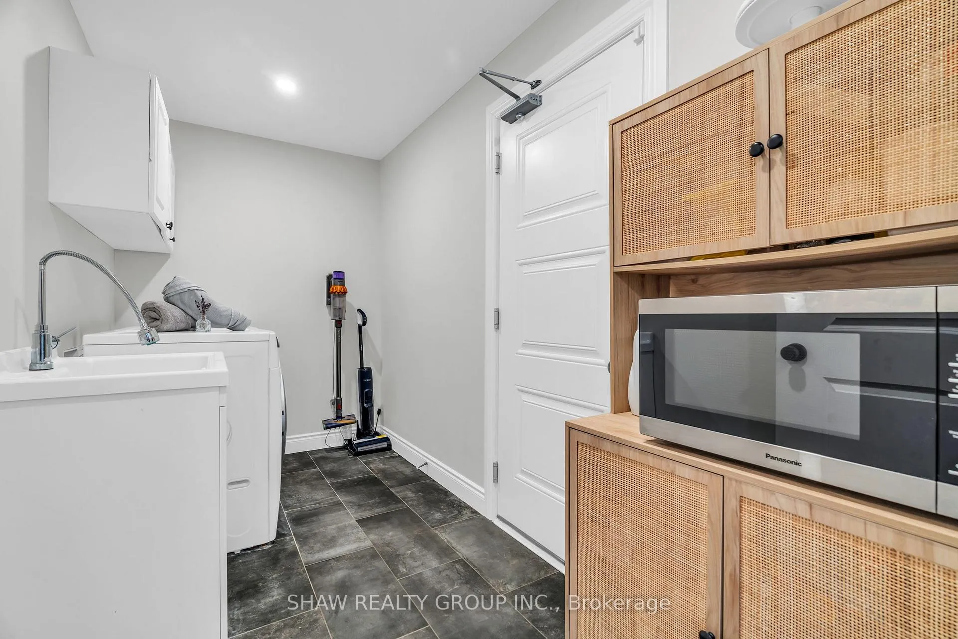 Photo 24 of 9 Highland Crescent, Cambridge — HOMEH