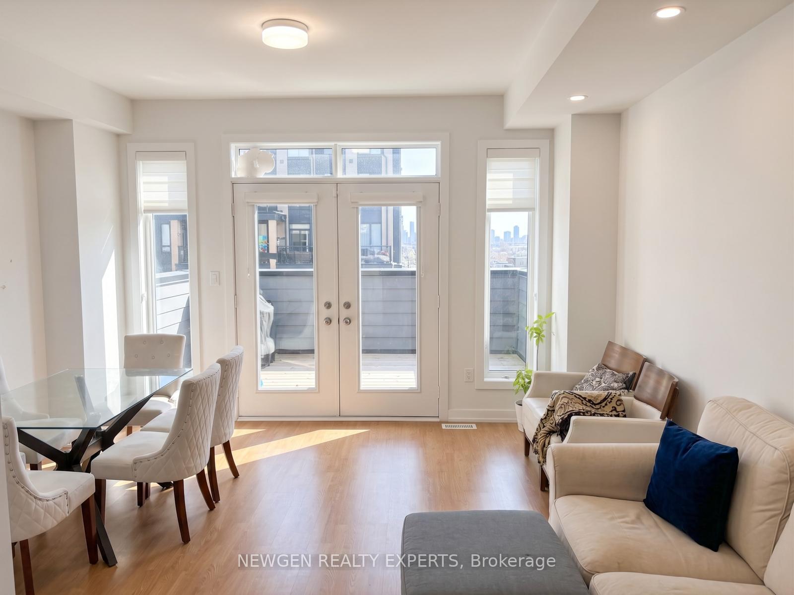 Photo 3 of 97 Cornell Rouge Boulevard, Markham, Cornell — HOMEH