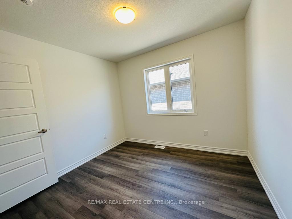 Photo 12 of 219 Histand Trail, Kitchener, Highland West — HOMEH