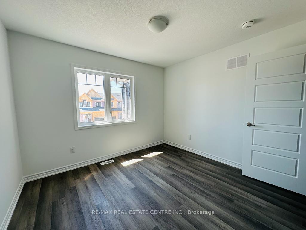 Photo 14 of 219 Histand Trail, Kitchener, Highland West — HOMEH
