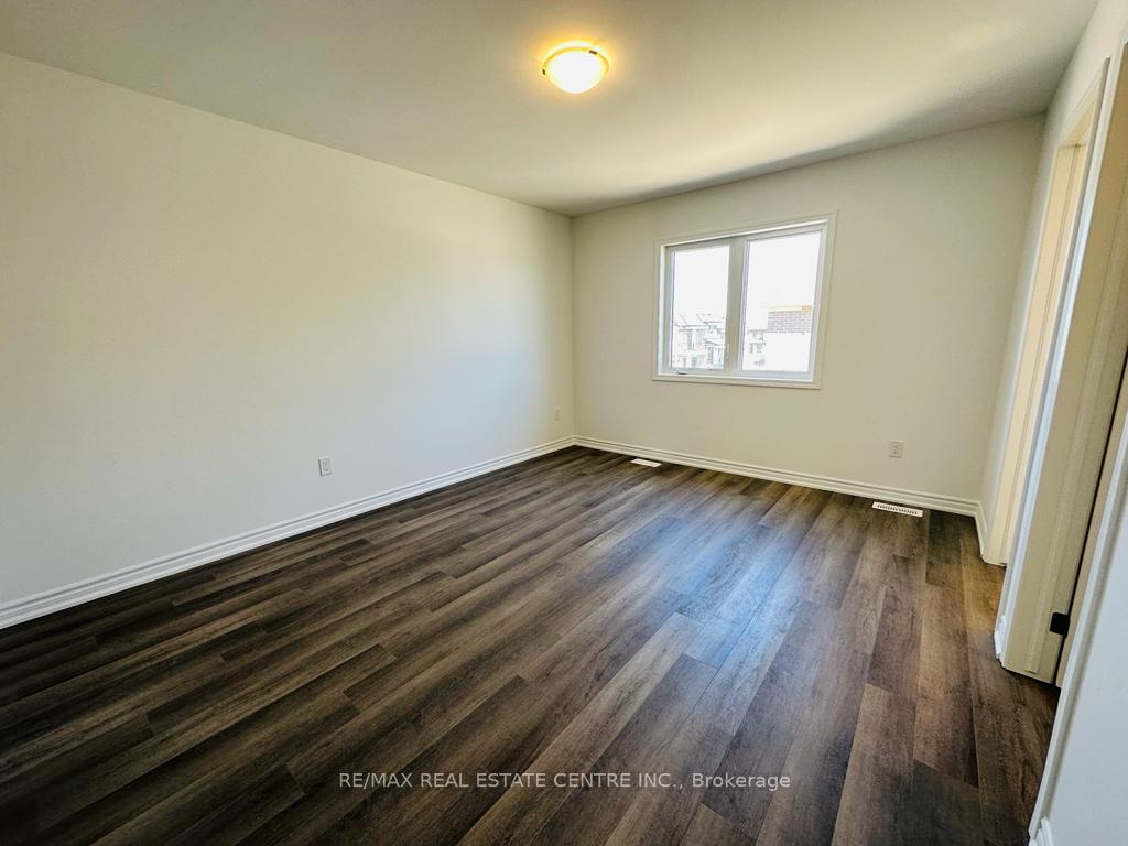 Photo 16 of 219 Histand Trail, Kitchener, Highland West — HOMEH