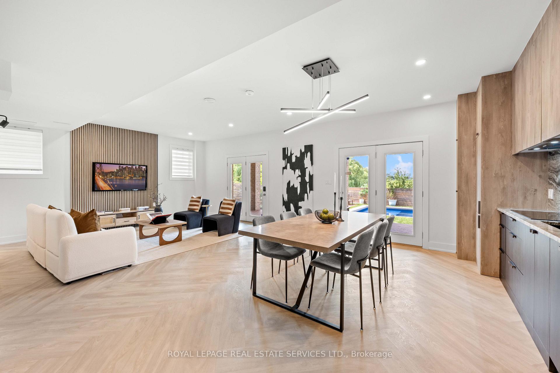 Photo 28 of 118 Coastline Drive, Brampton, Bram West — HOMEH