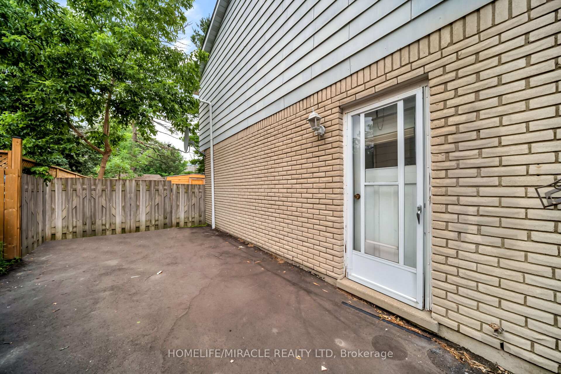 Photo 14 of 53 Burns Drive, Guelph, Riverside Park — HOMEH