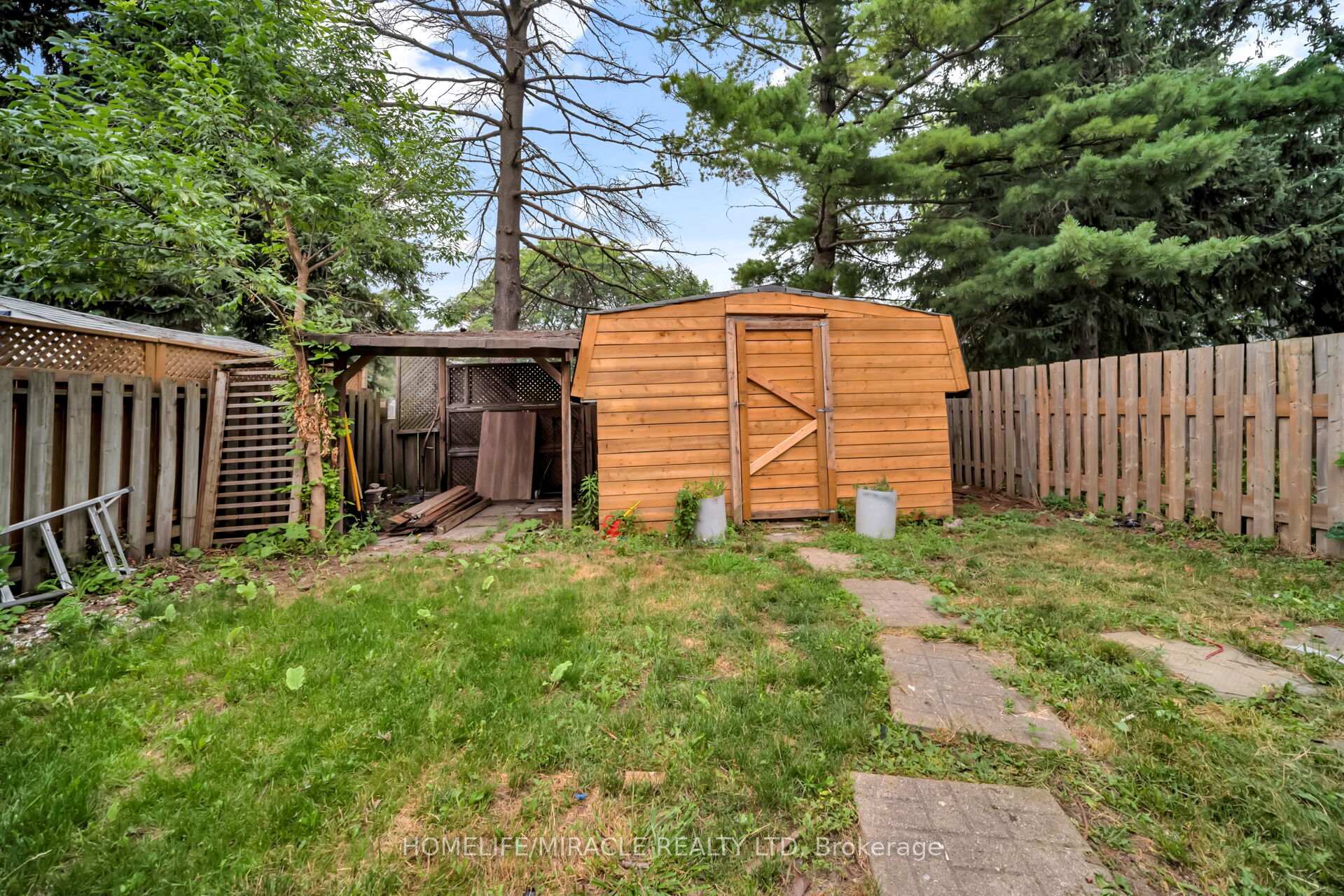 Photo 16 of 53 Burns Drive, Guelph, Riverside Park — HOMEH