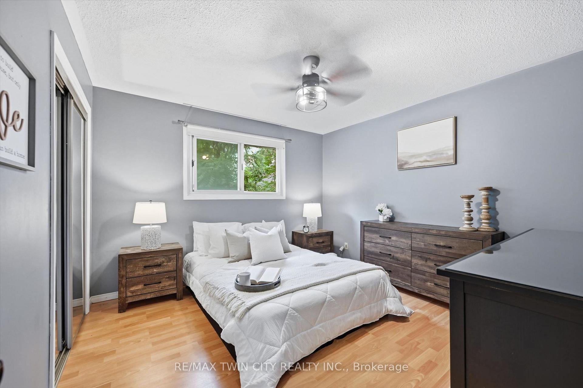 Photo 11 of 24 1/2 Parkview Road, Haldimand — HOMEH