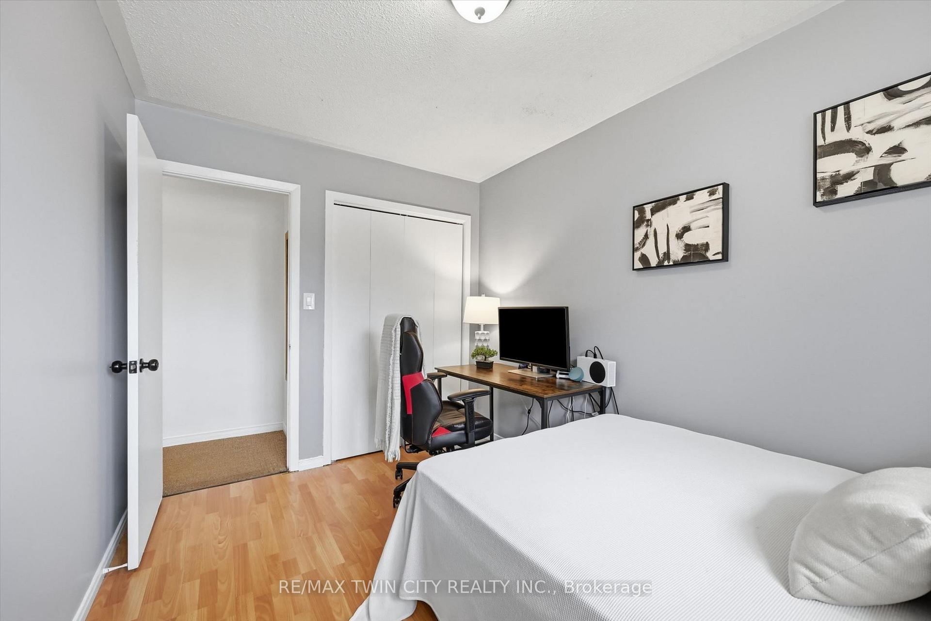 Photo 15 of 24 1/2 Parkview Road, Haldimand — HOMEH