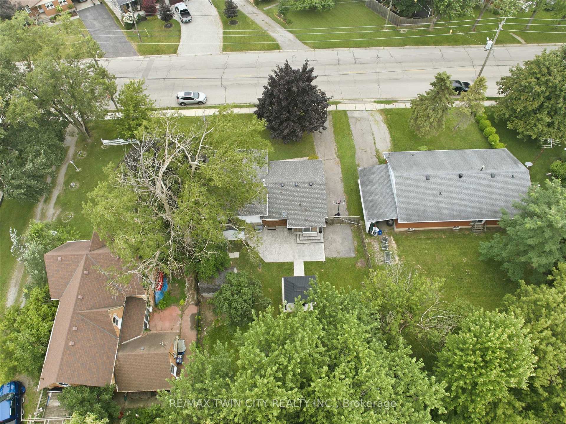 Photo 29 of 24 1/2 Parkview Road, Haldimand — HOMEH