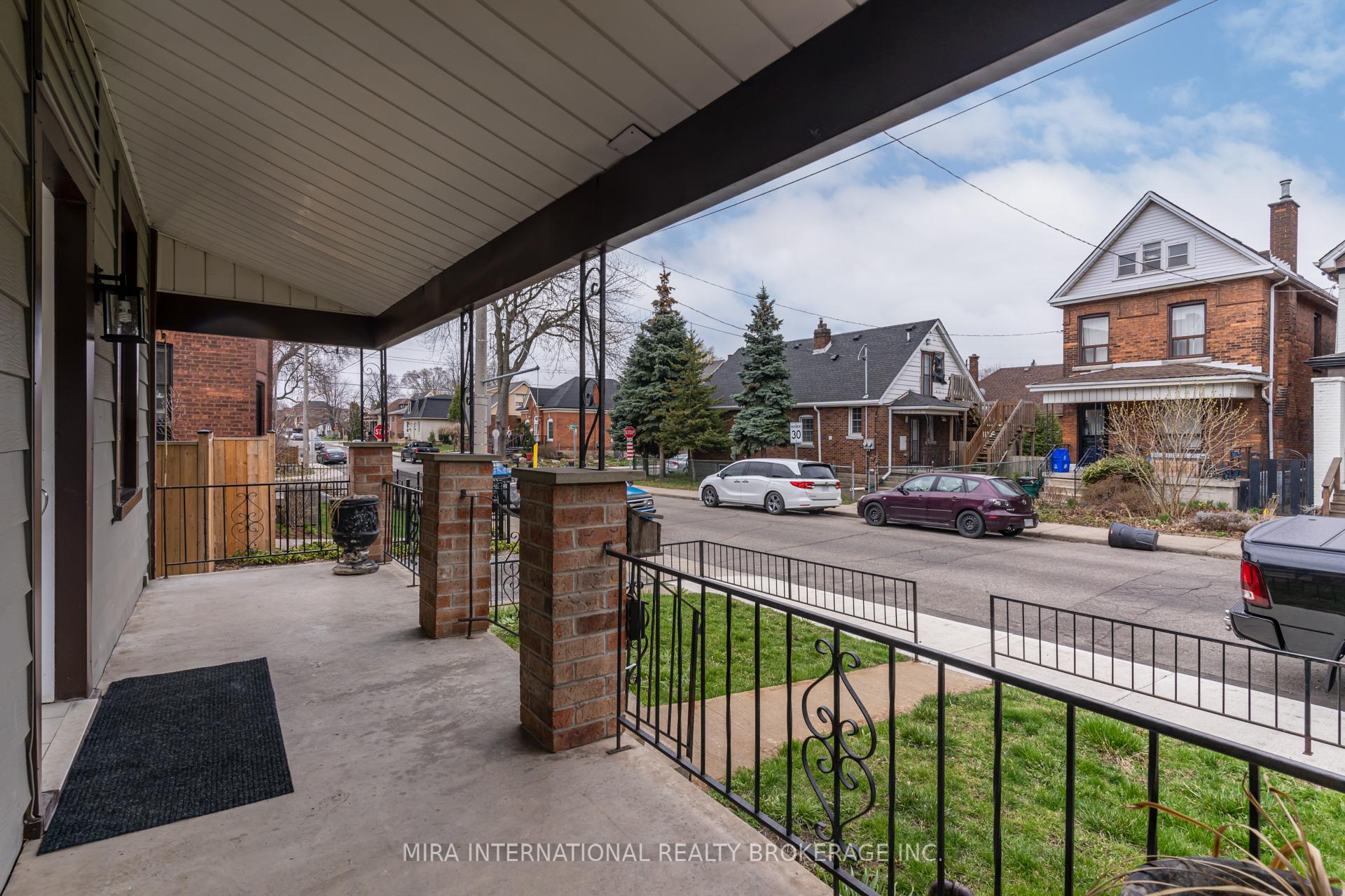 Photo 3 of Unit A, 83 Simcoe Street, Hamilton, North End — HOMEH