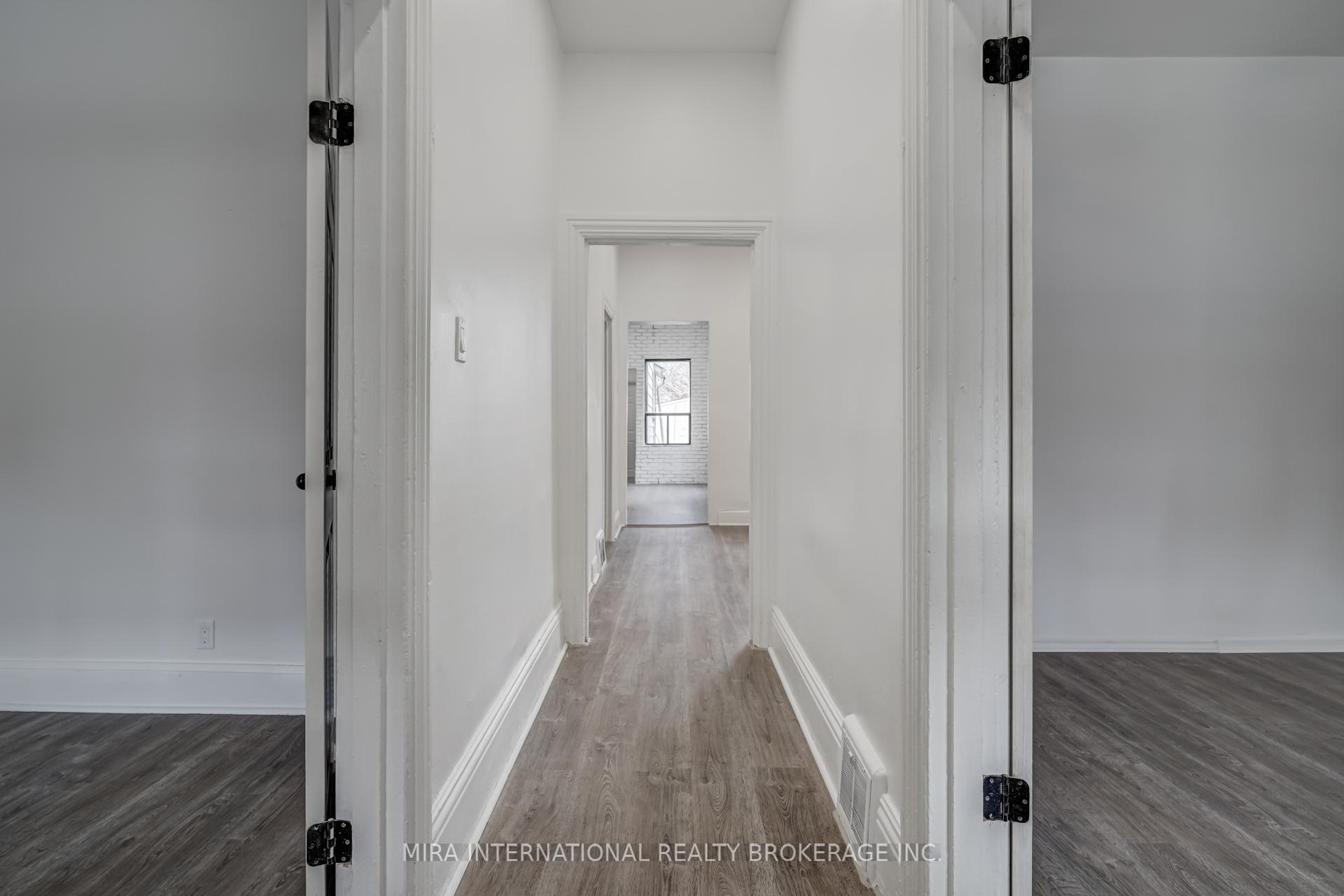 Photo 5 of Unit A, 83 Simcoe Street, Hamilton, North End — HOMEH