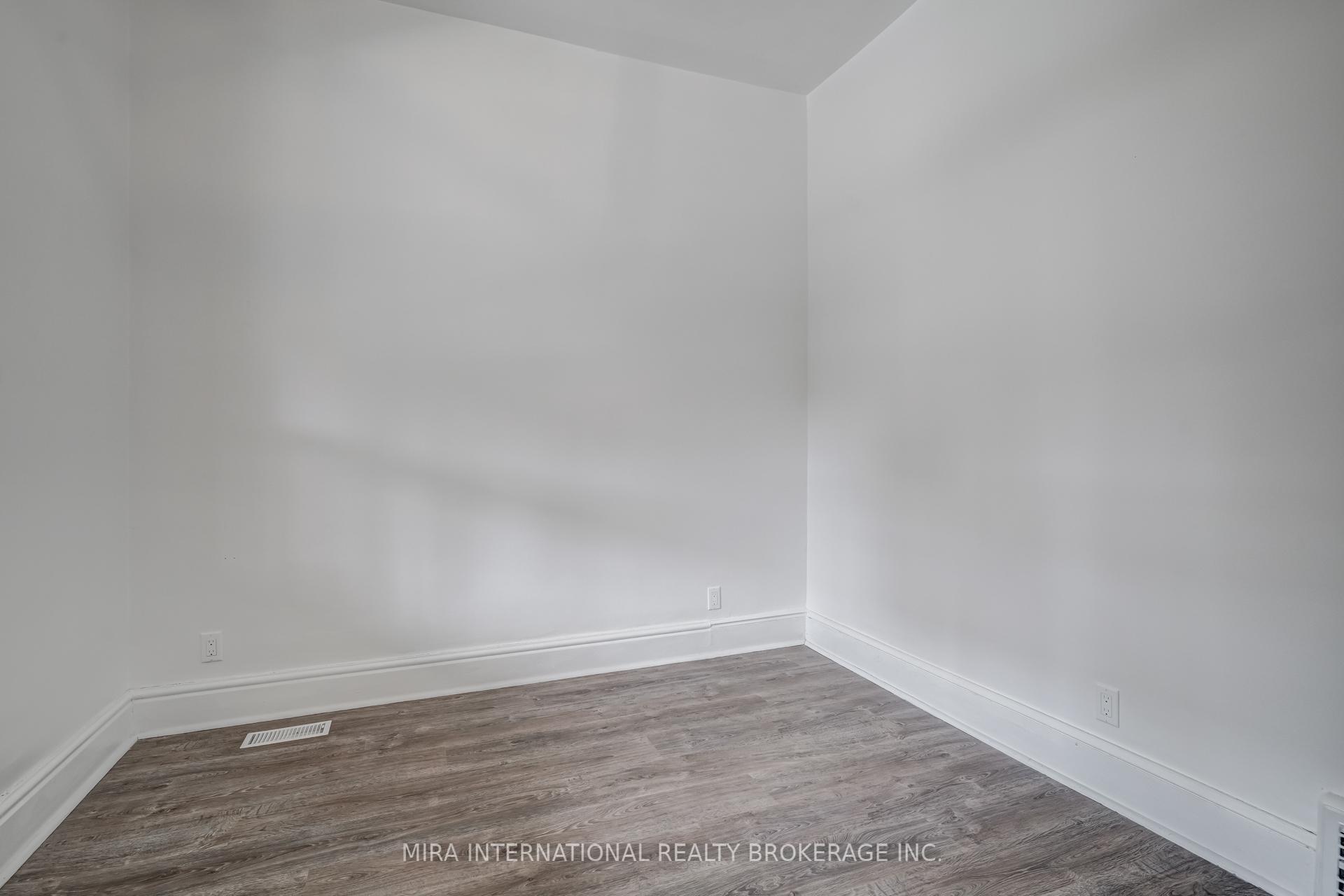 Photo 6 of Unit A, 83 Simcoe Street, Hamilton, North End — HOMEH