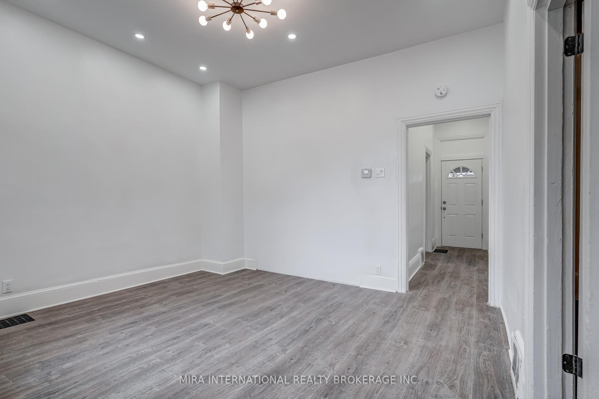 Photo 11 of Unit A, 83 Simcoe Street, Hamilton, North End — HOMEH