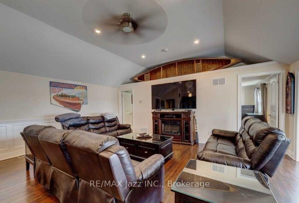Photo 9 of 157 Hazel Street, Kawartha Lakes, Verulam — HOMEH