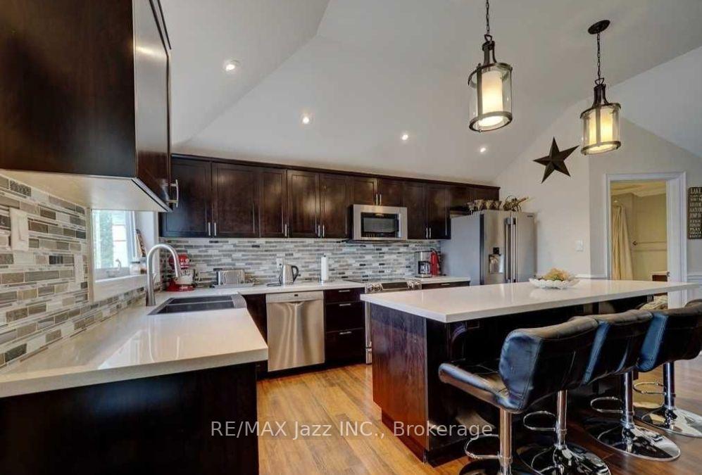 Photo 11 of 157 Hazel Street, Kawartha Lakes, Verulam — HOMEH