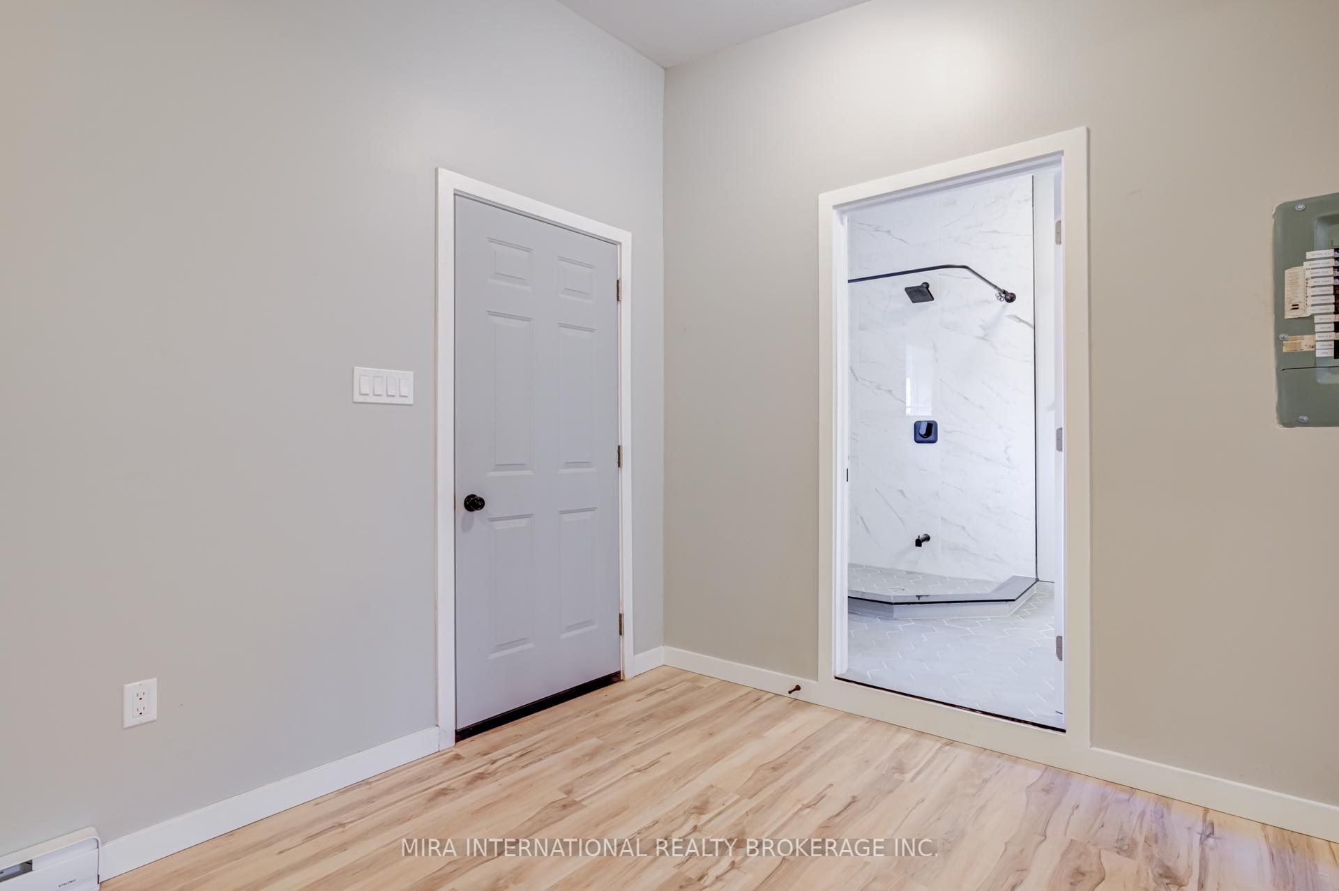 Photo 2 of Unit C, 105 Oak Avenue, Hamilton, Landsdale — HOMEH