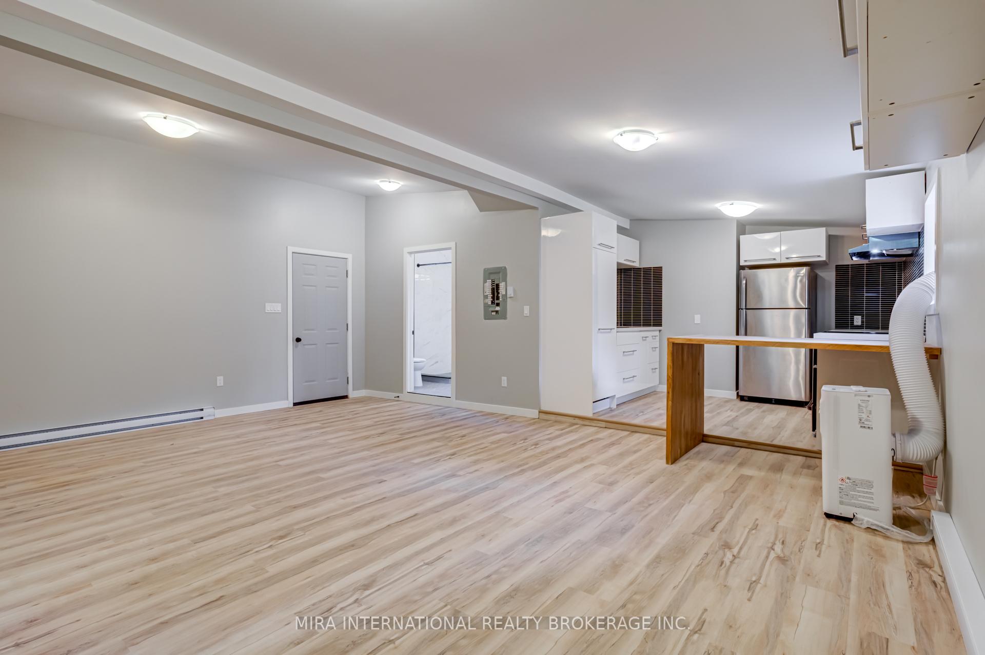 Photo 4 of Unit C, 105 Oak Avenue, Hamilton, Landsdale — HOMEH