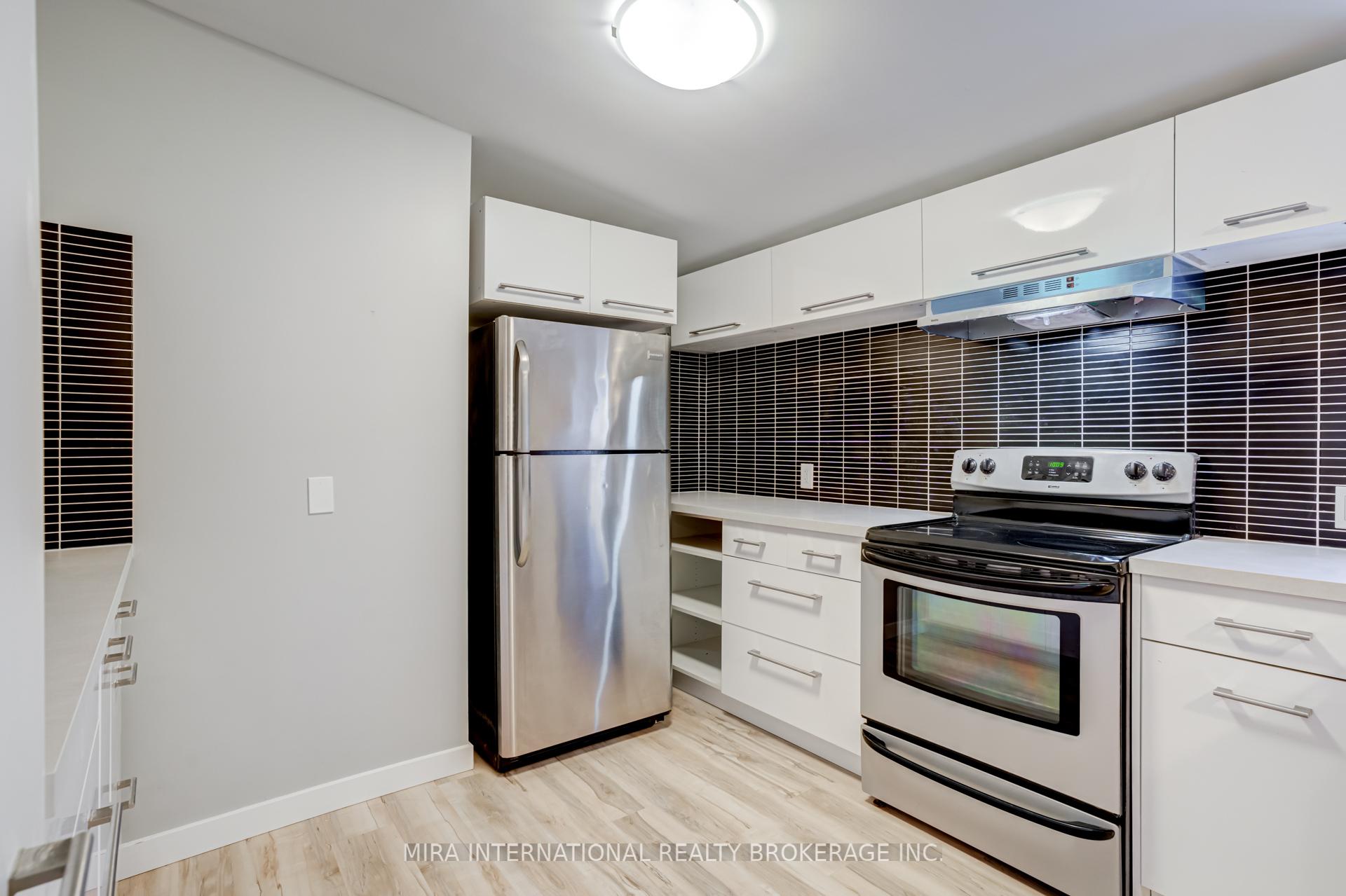 Photo 6 of Unit C, 105 Oak Avenue, Hamilton, Landsdale — HOMEH